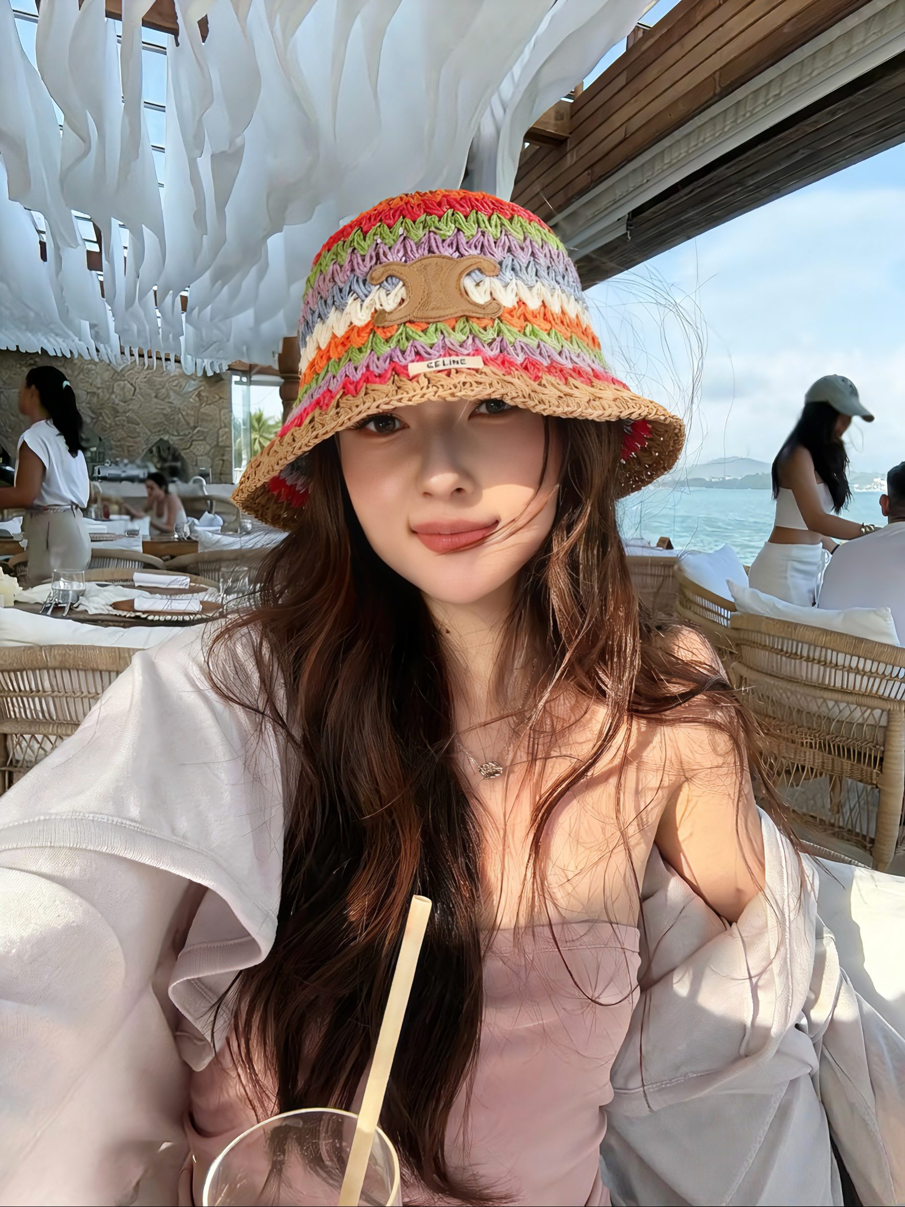 💛配防尘袋【CELINE赛琳】2026春夏新款草编彩虹日常简约款渔夫帽，独特设计～复古文艺的一款