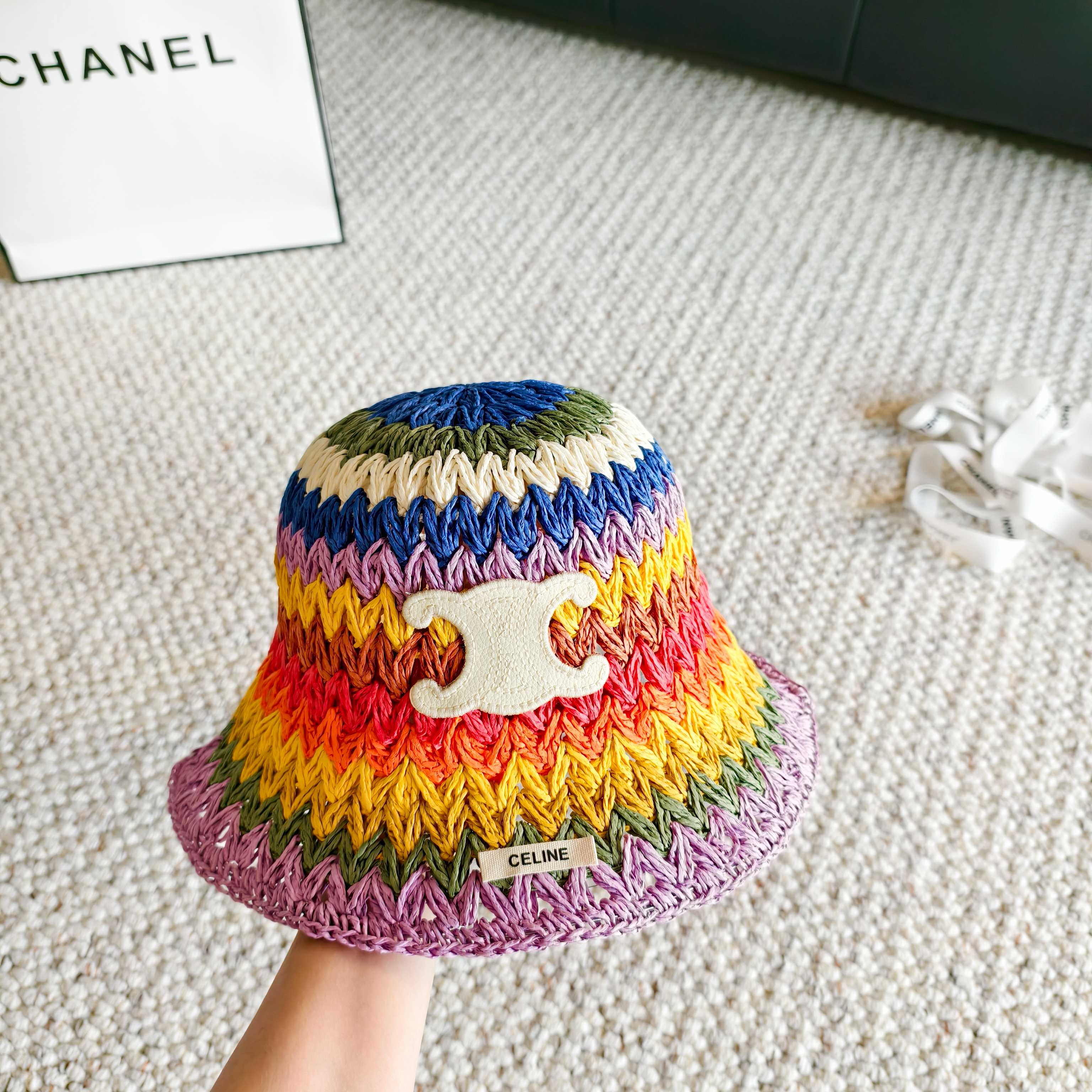 💛配防尘袋【CELINE赛琳】2026春夏新款草编彩虹日常简约款渔夫帽，独特设计～复古文艺的一款