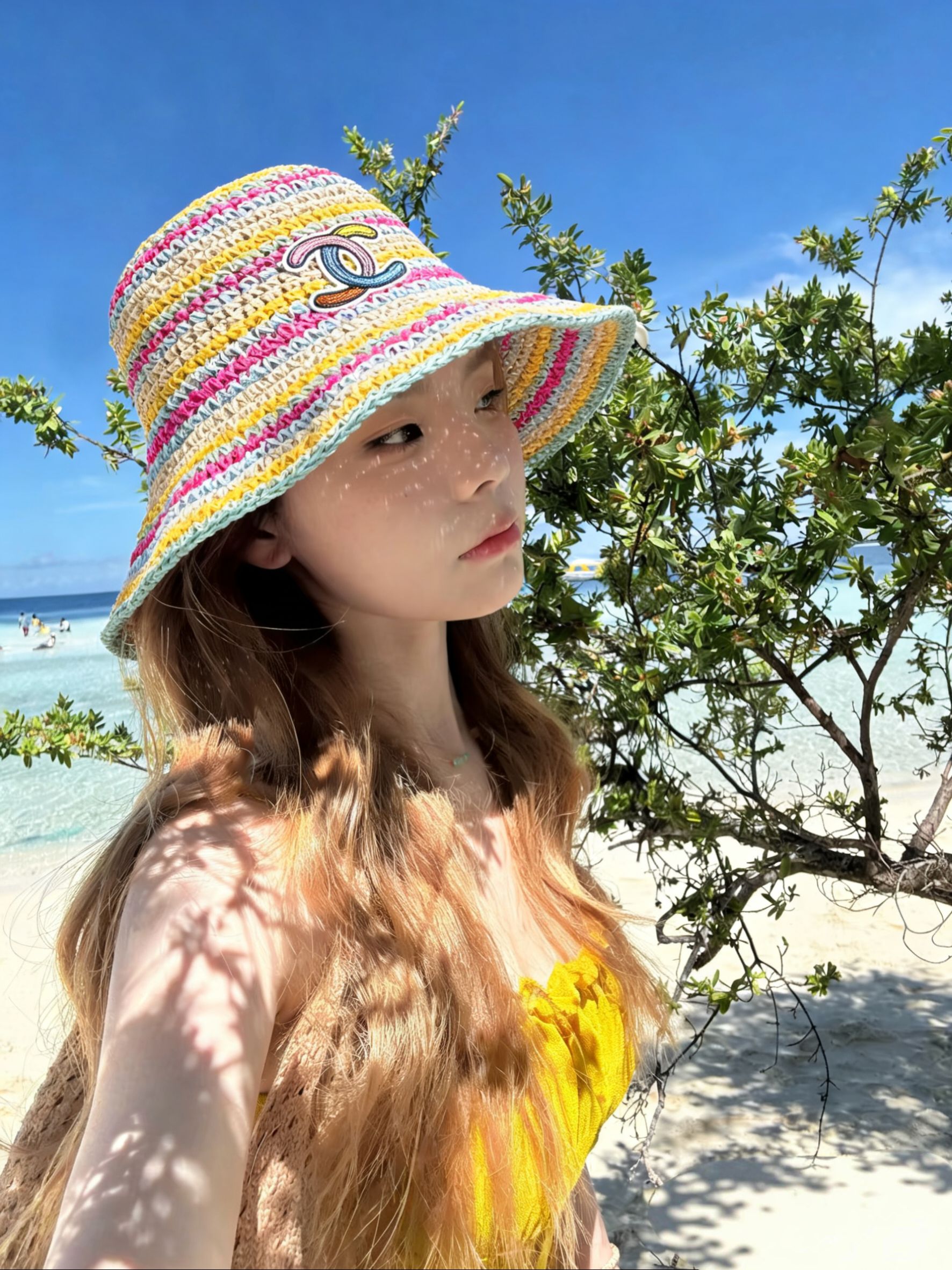 💛配防尘袋【CHANEL香奈儿】2026春夏新款草编彩虹日常简约款渔夫帽，独特设计～复古文艺的一款