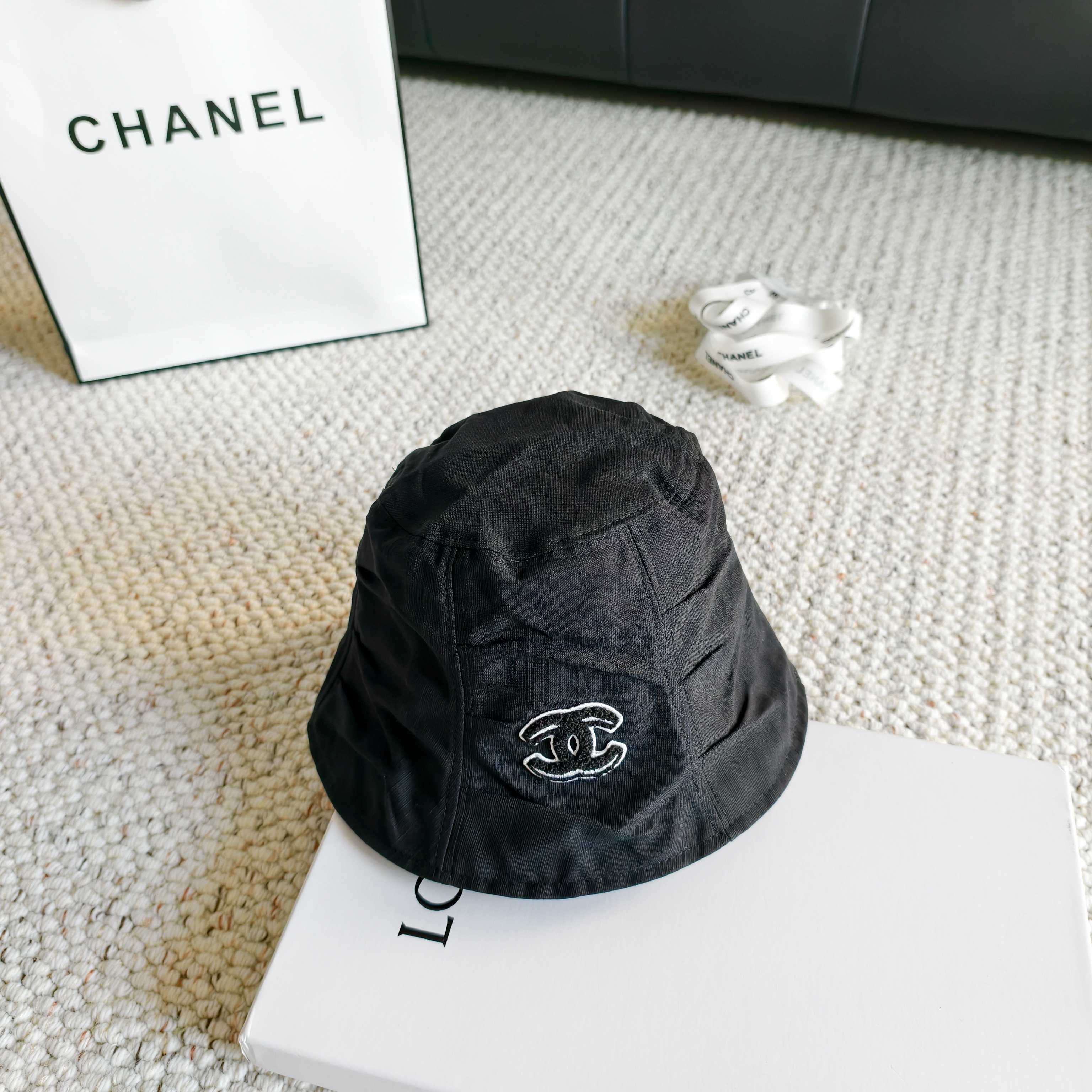 💛配防尘袋【CHANEL香奈儿】2026春夏新款日常简约桶帽渔夫帽，独特设计～复古文艺的一款