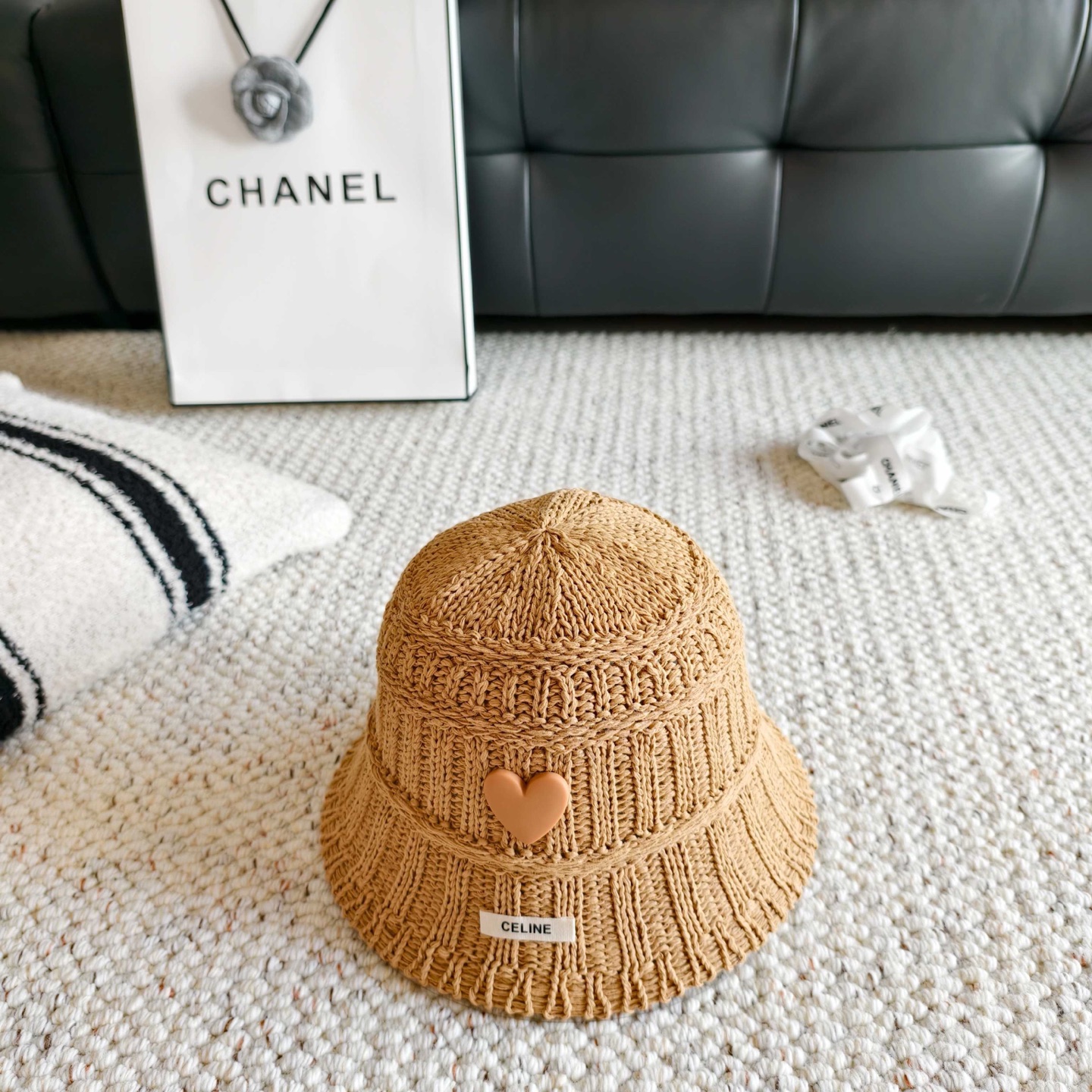 💛配防尘袋【Celine赛琳】2026春夏新款编织马卡龙色系渔夫帽，独特设计～复古文艺的一款