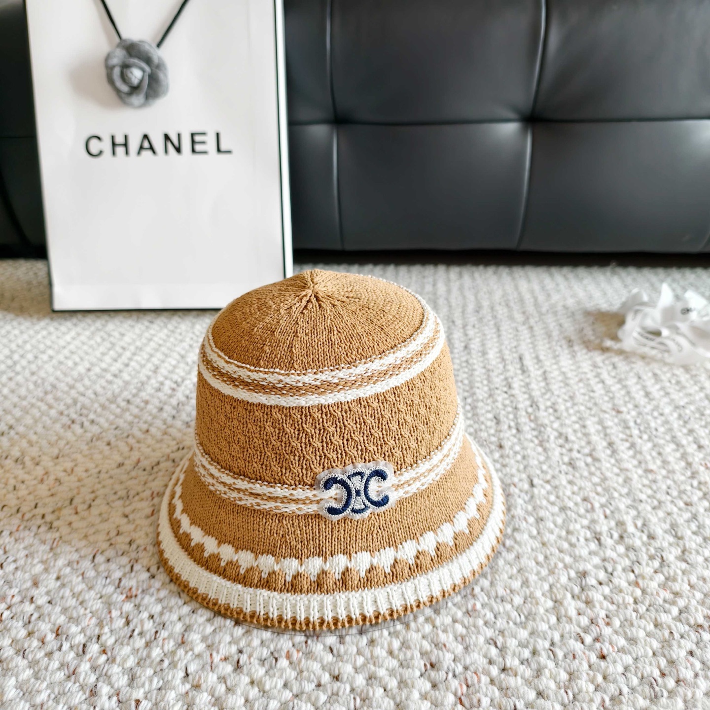 💛配防尘袋【Celine赛琳】2026春夏新款日系日常简约款小桶帽渔夫帽，独特设计～复古文艺的一款