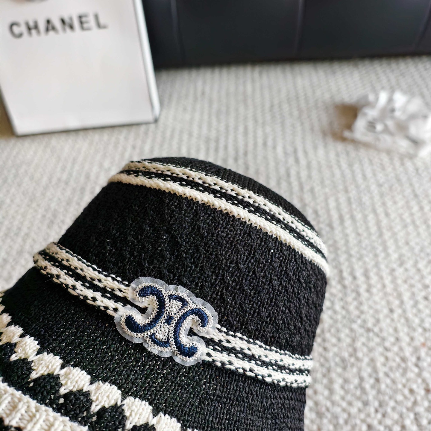 💛配防尘袋【Celine赛琳】2026春夏新款日系日常简约款小桶帽渔夫帽，独特设计～复古文艺的一款