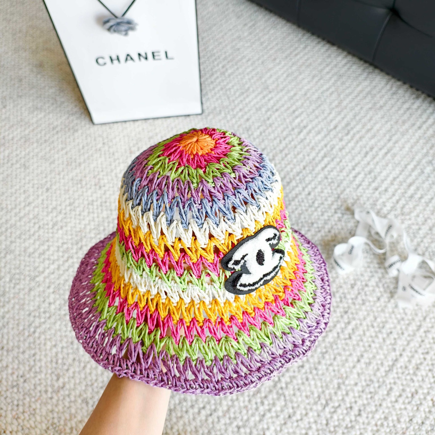 💛配防尘袋【Chanel香奈儿】2026新款彩虹拼色编织款渔夫帽，🔆百搭日常款～休闲出街#