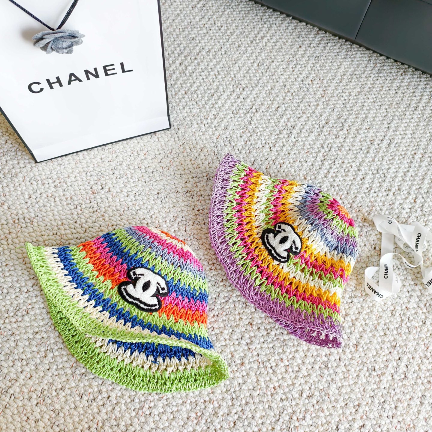 💛配防尘袋【Chanel香奈儿】2026新款彩虹拼色编织款渔夫帽，🔆百搭日常款～休闲出街#