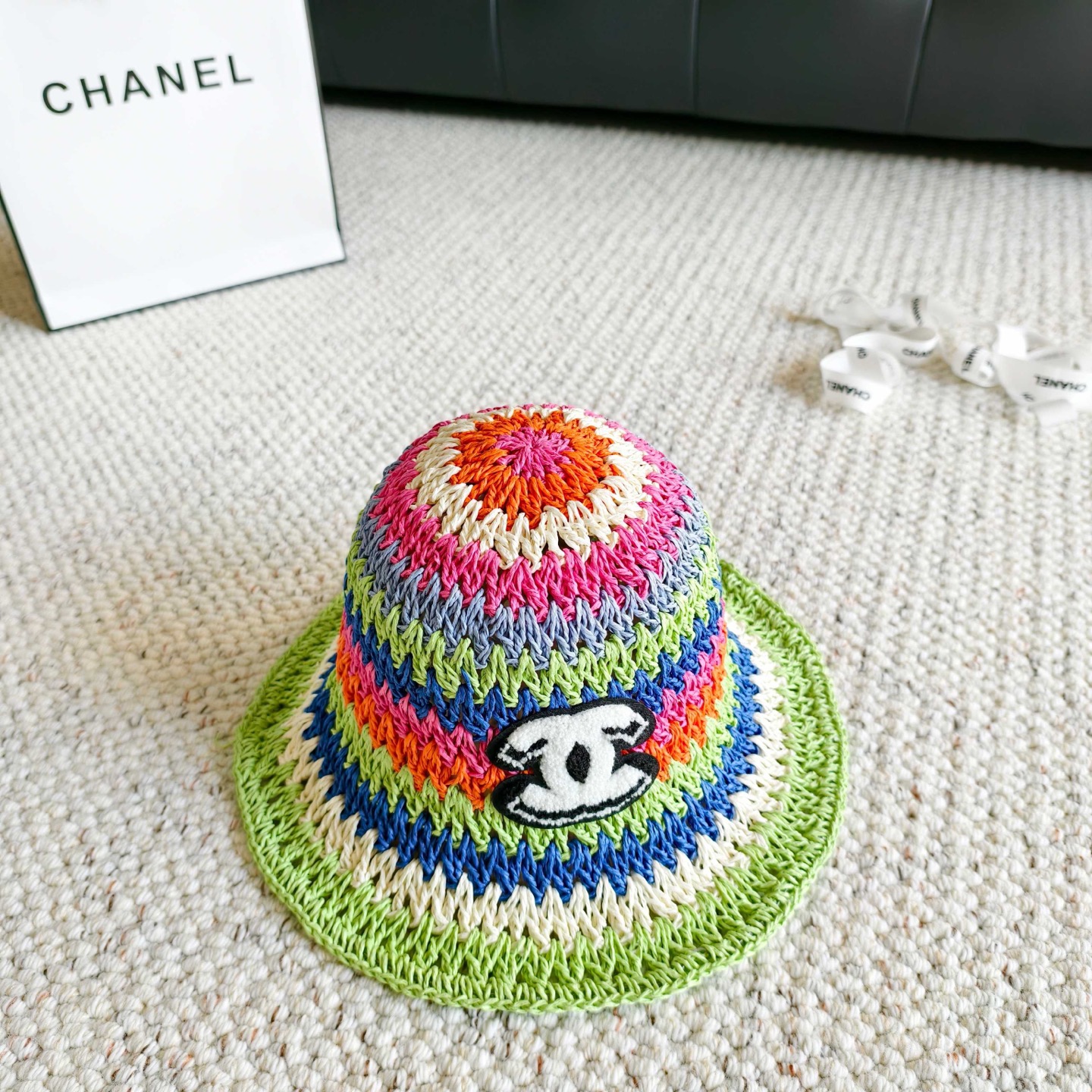 💛配防尘袋【Chanel香奈儿】2026新款彩虹拼色编织款渔夫帽，🔆百搭日常款～休闲出街#