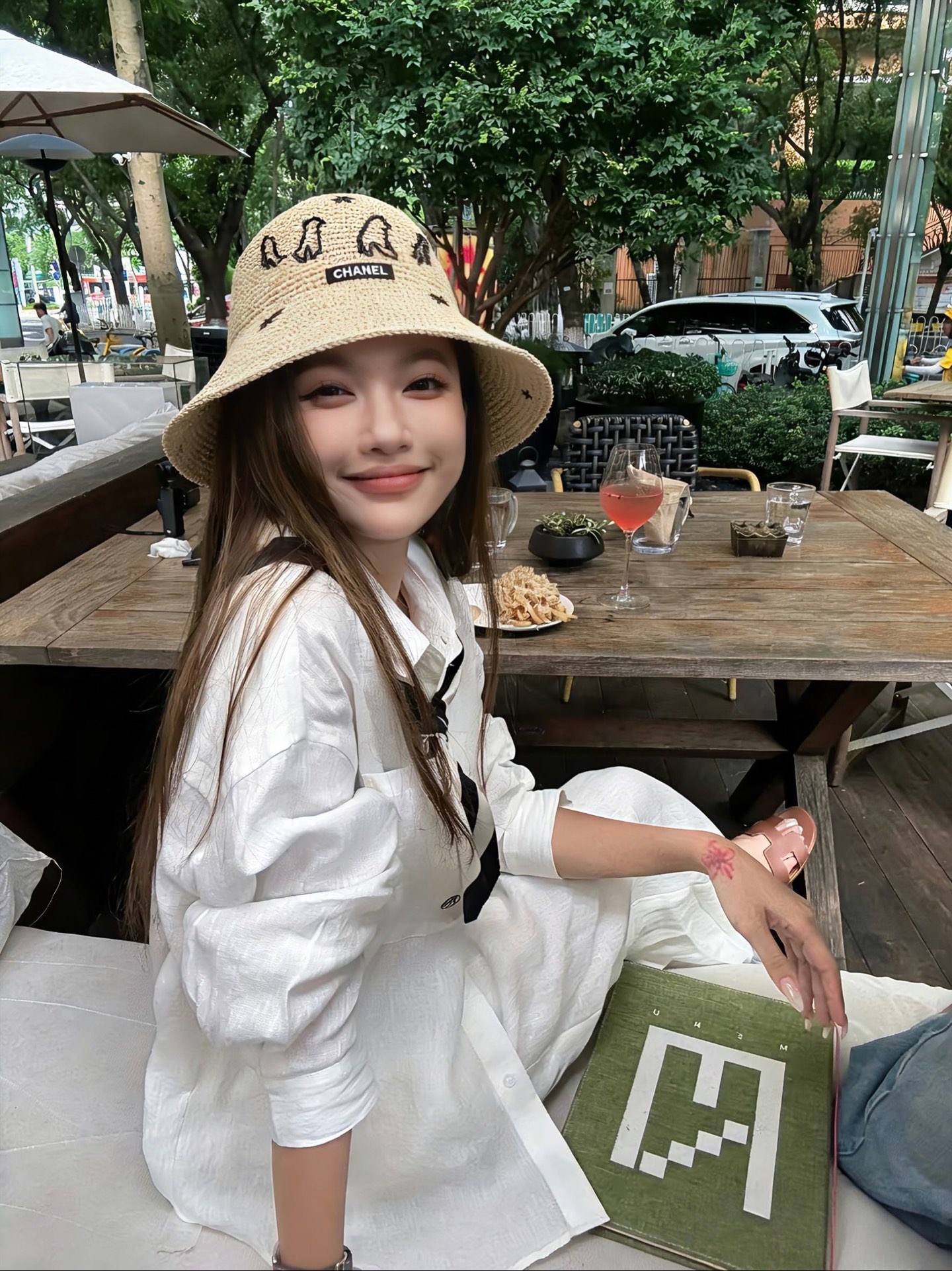 💛配防尘袋【Chanel香奈儿】2026春夏新款密织刺绣重工款渔夫帽，独特设计～复古文艺的一款