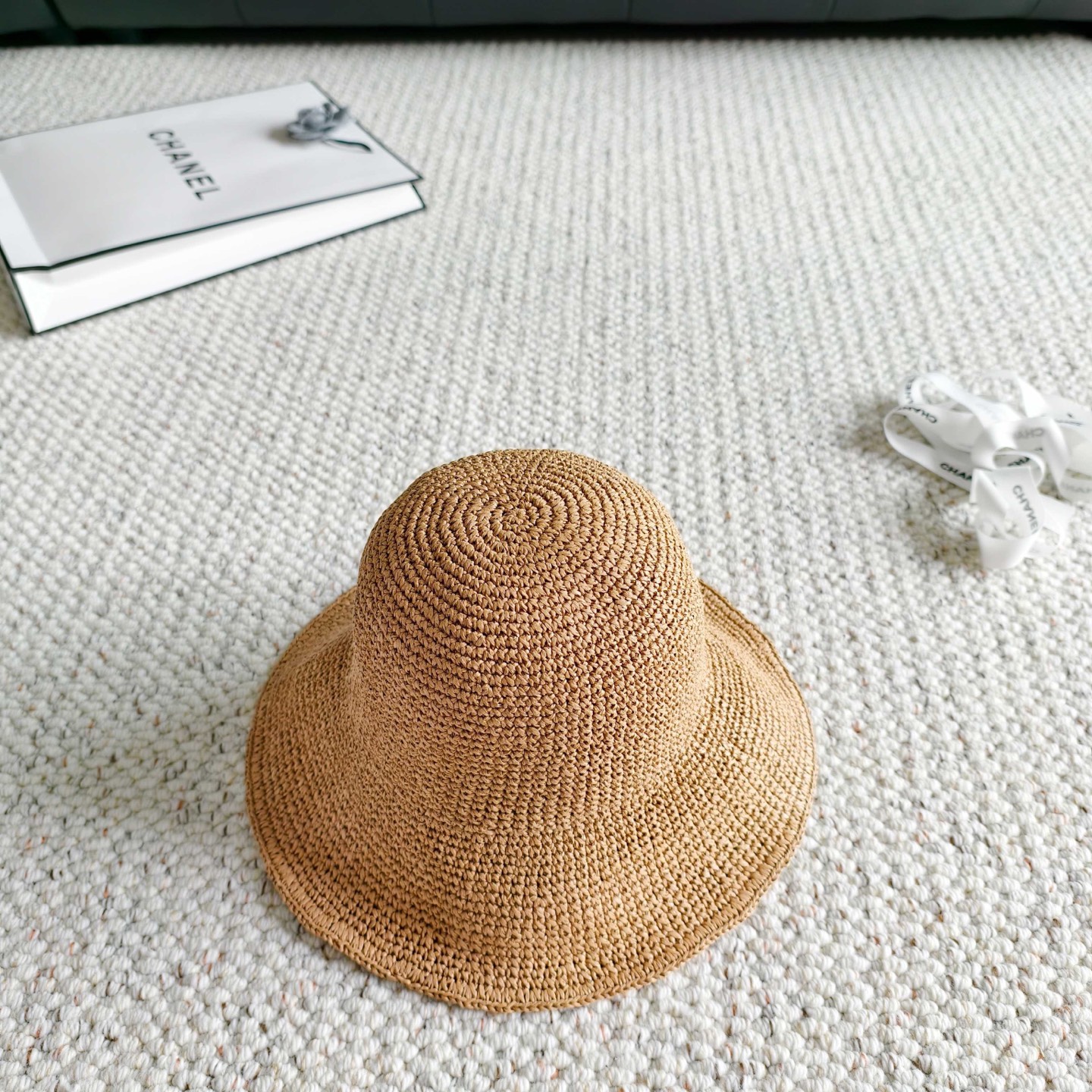 💛配防尘袋【Chanel香奈儿】2026春夏新款密织刺绣重工款渔夫帽，独特设计～复古文艺的一款