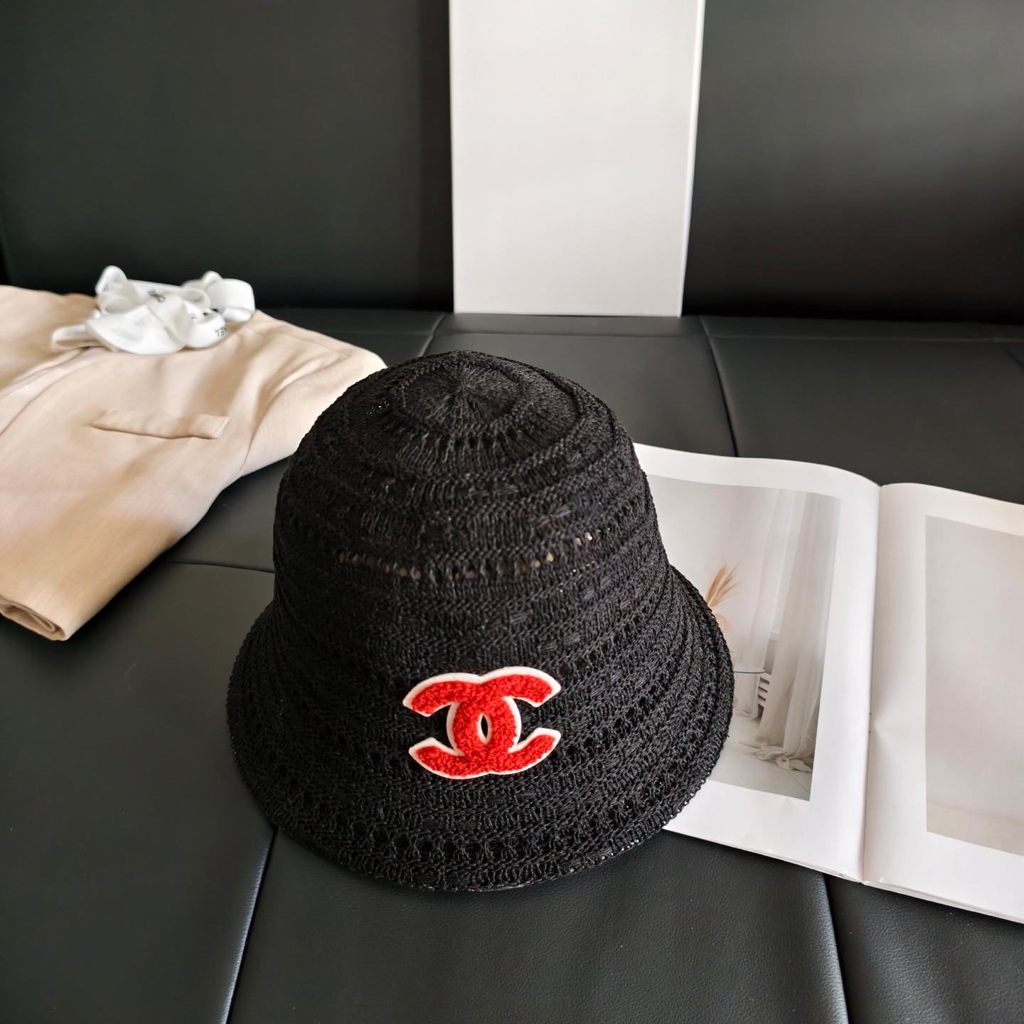 💛配防尘袋【CHANEL香奈儿】2026新款小香风小桶帽渔夫帽，独特设计～复古文艺的一款