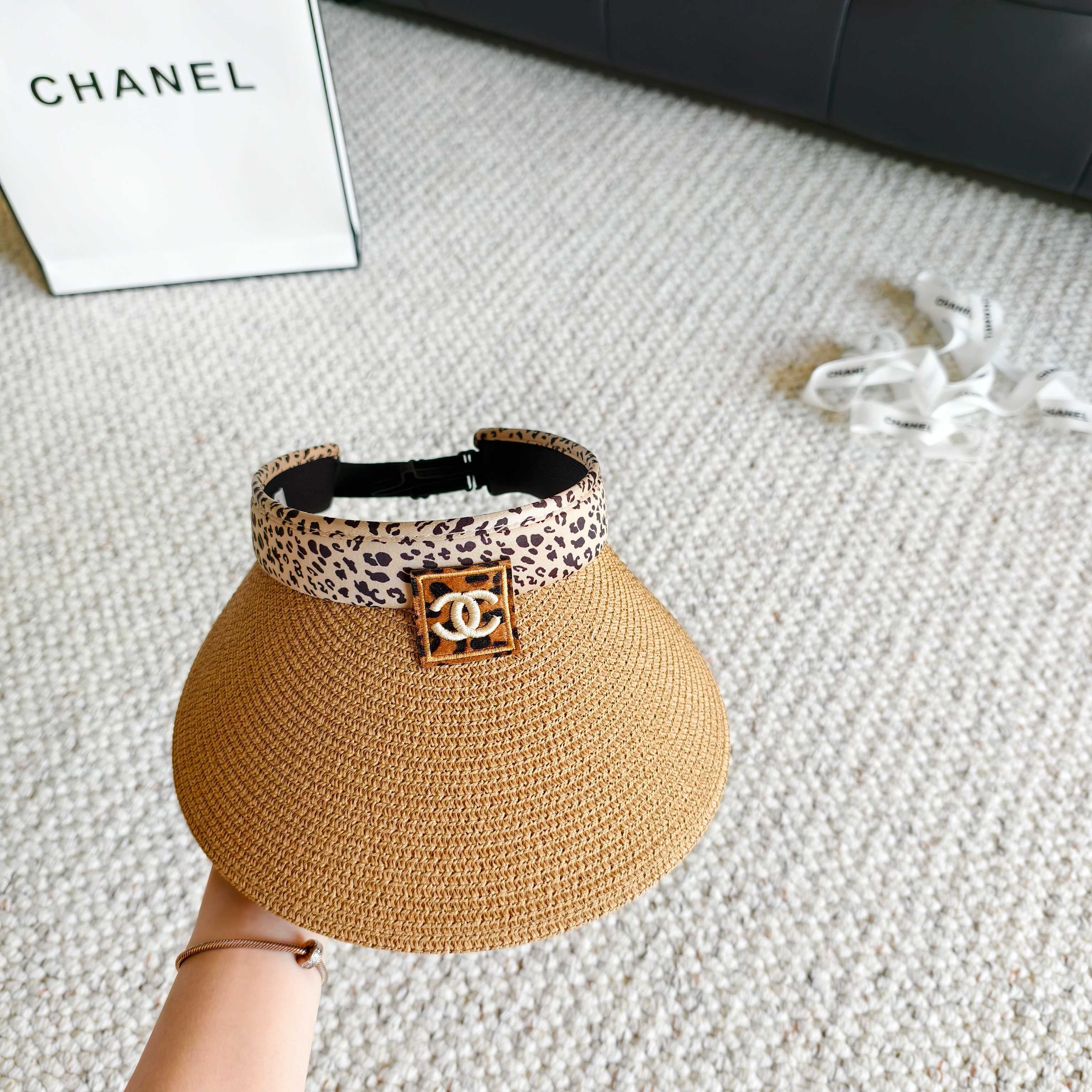 💛配防尘袋 【Chanel香奈儿】2026春夏新款豹纹小香遮阳帽空顶帽，🔆遮阳百搭～休闲出街神器