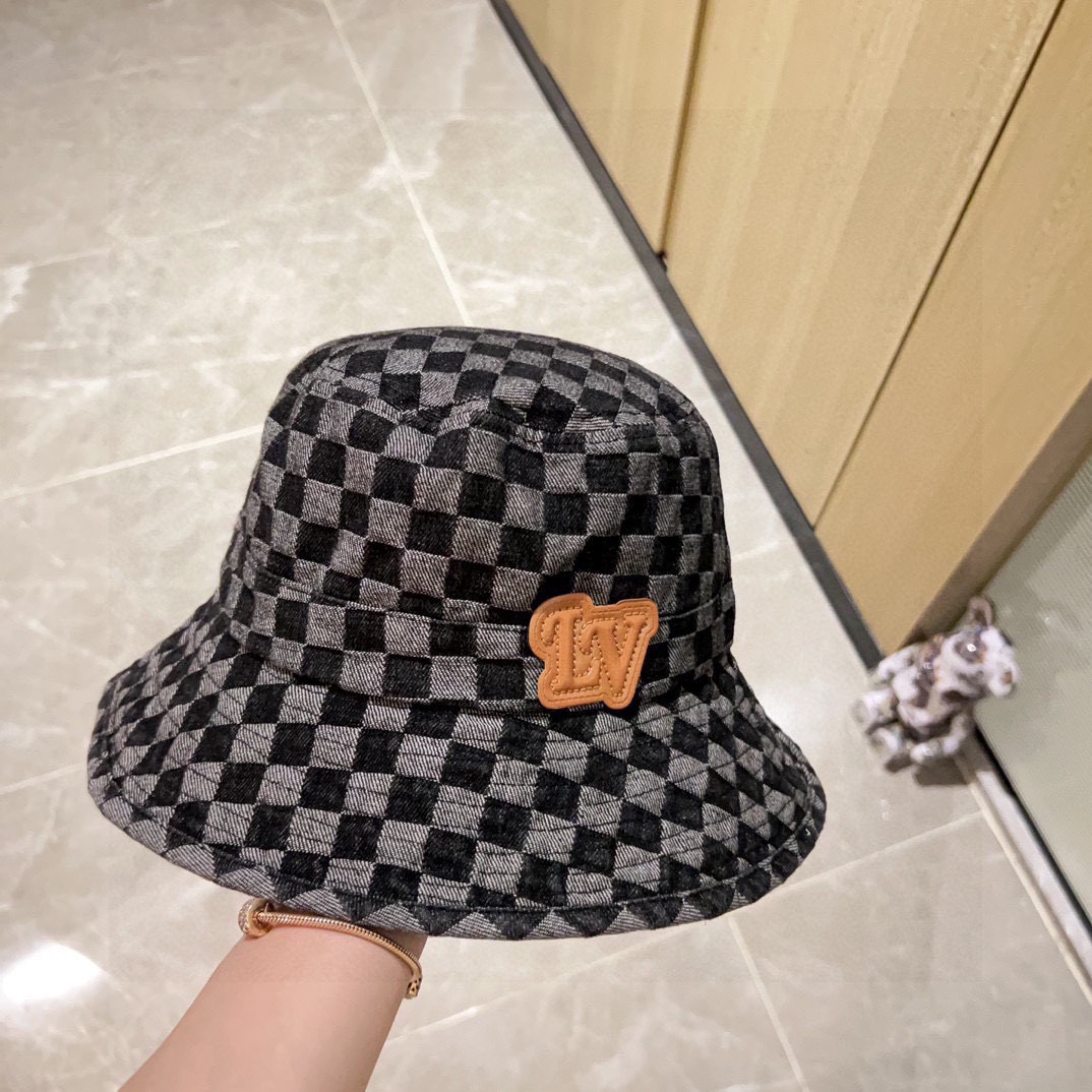 特💛配防尘袋【LV路易威登】2026新款棋盘格牛仔男女款渔夫帽，超好搭配，闭眼入的一款
