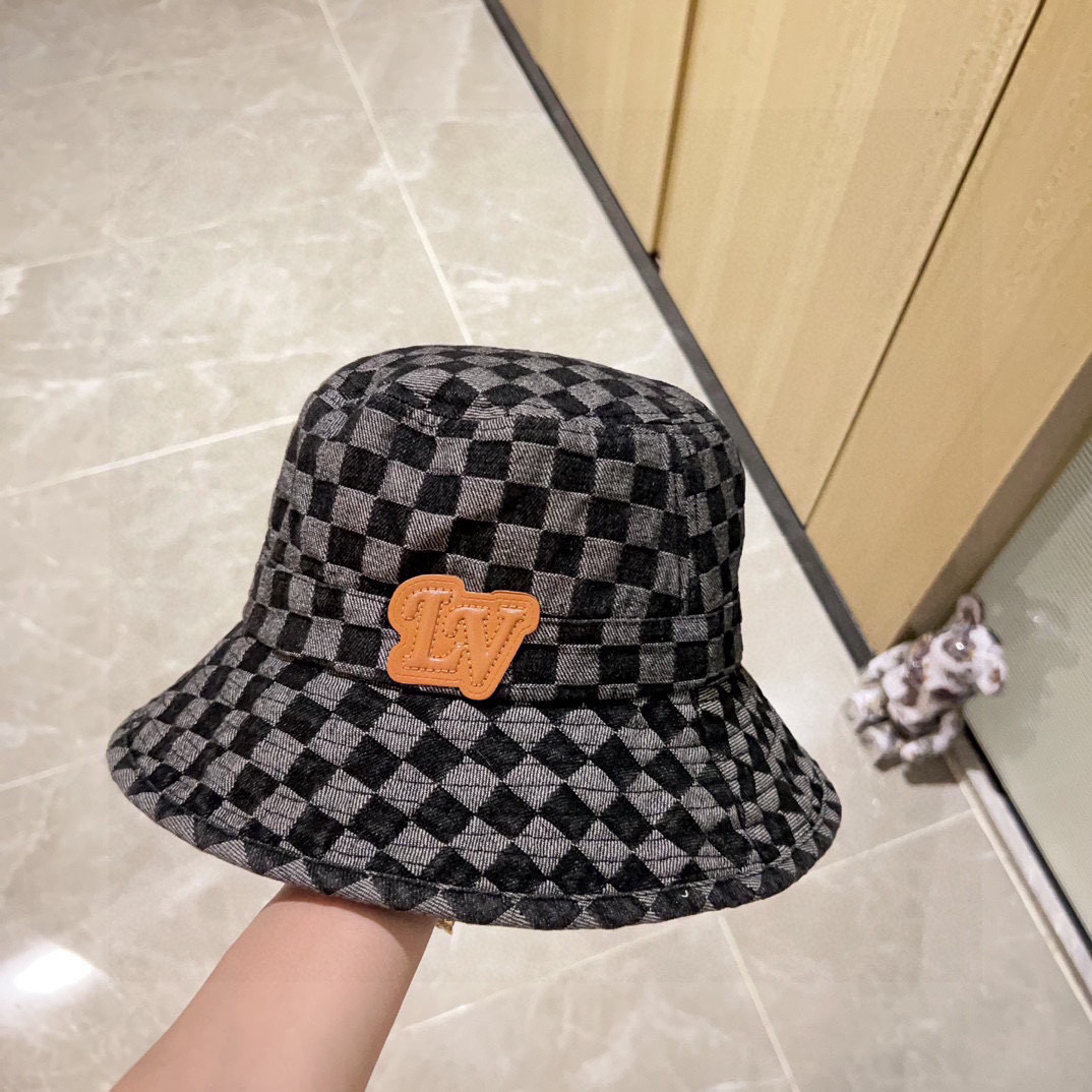 特💛配防尘袋【LV路易威登】2026新款棋盘格牛仔男女款渔夫帽，超好搭配，闭眼入的一款