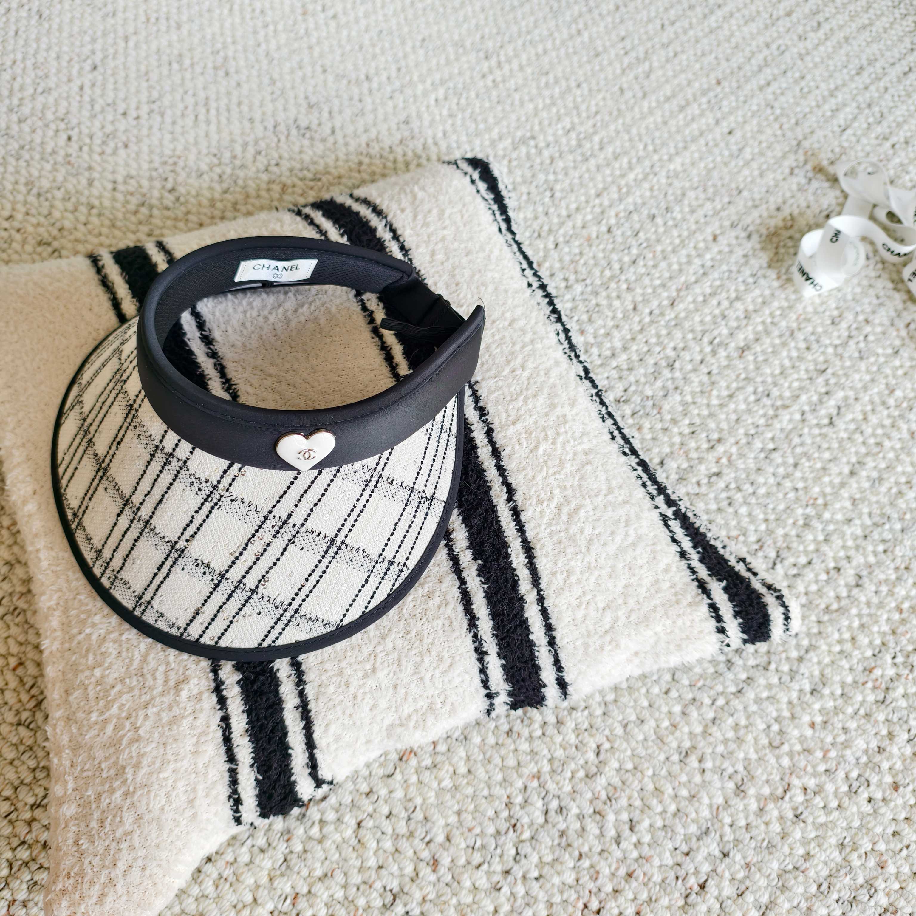 💛配防尘袋 【Chanel香奈儿】2026新款独家款小香遮阳帽空顶帽，🔆遮阳百搭～休闲出街神器