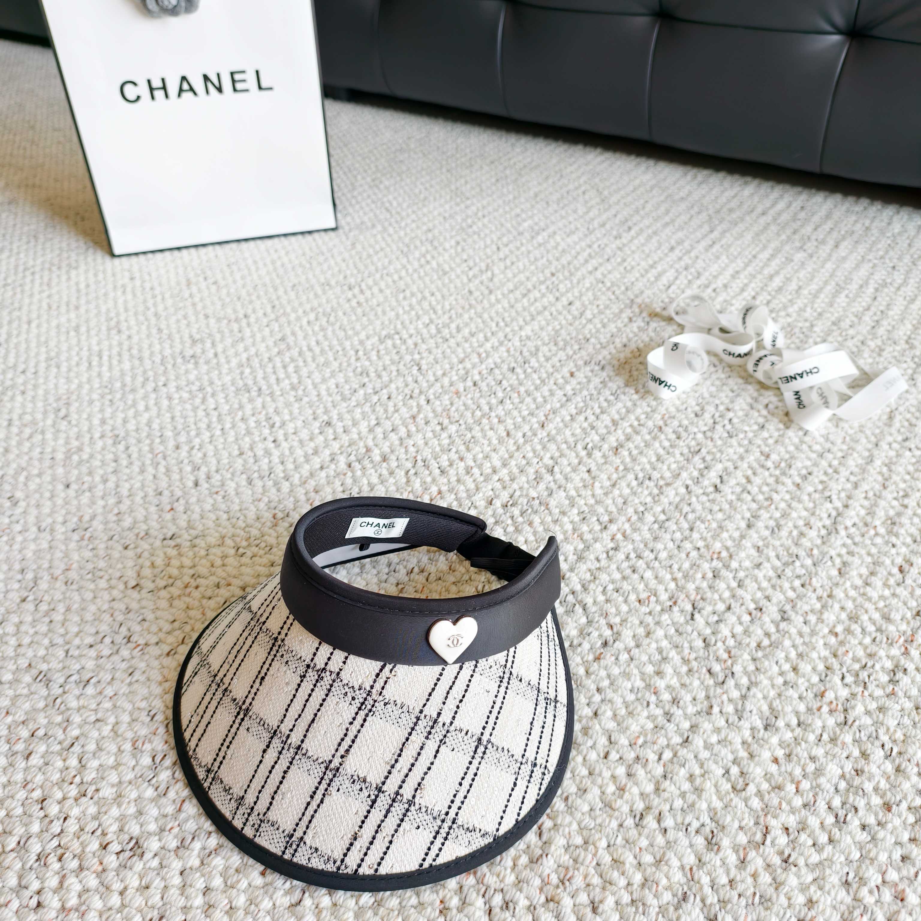 💛配防尘袋 【Chanel香奈儿】2026新款独家款小香遮阳帽空顶帽，🔆遮阳百搭～休闲出街神器