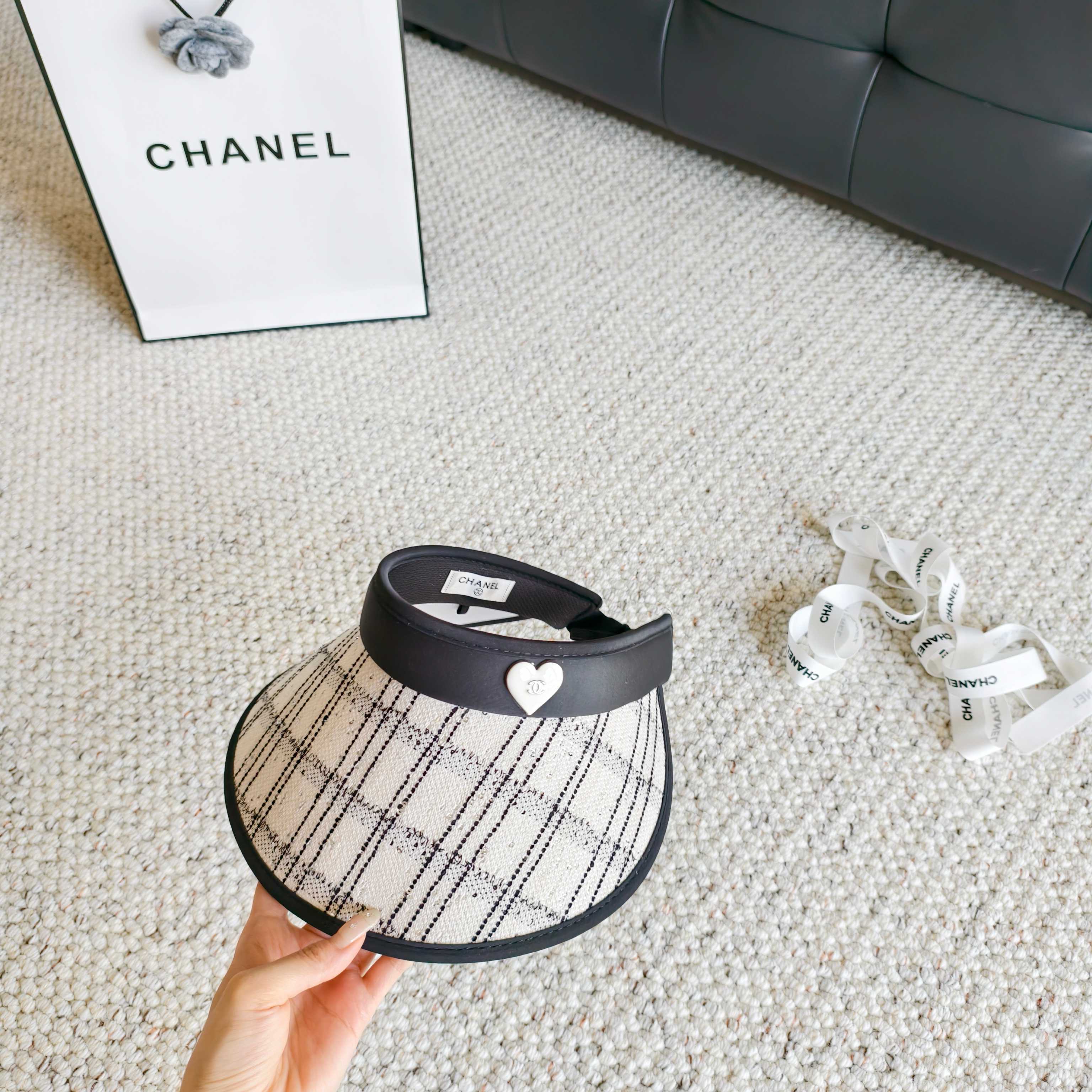 💛配防尘袋 【Chanel香奈儿】2026新款独家款小香遮阳帽空顶帽，🔆遮阳百搭～休闲出街神器