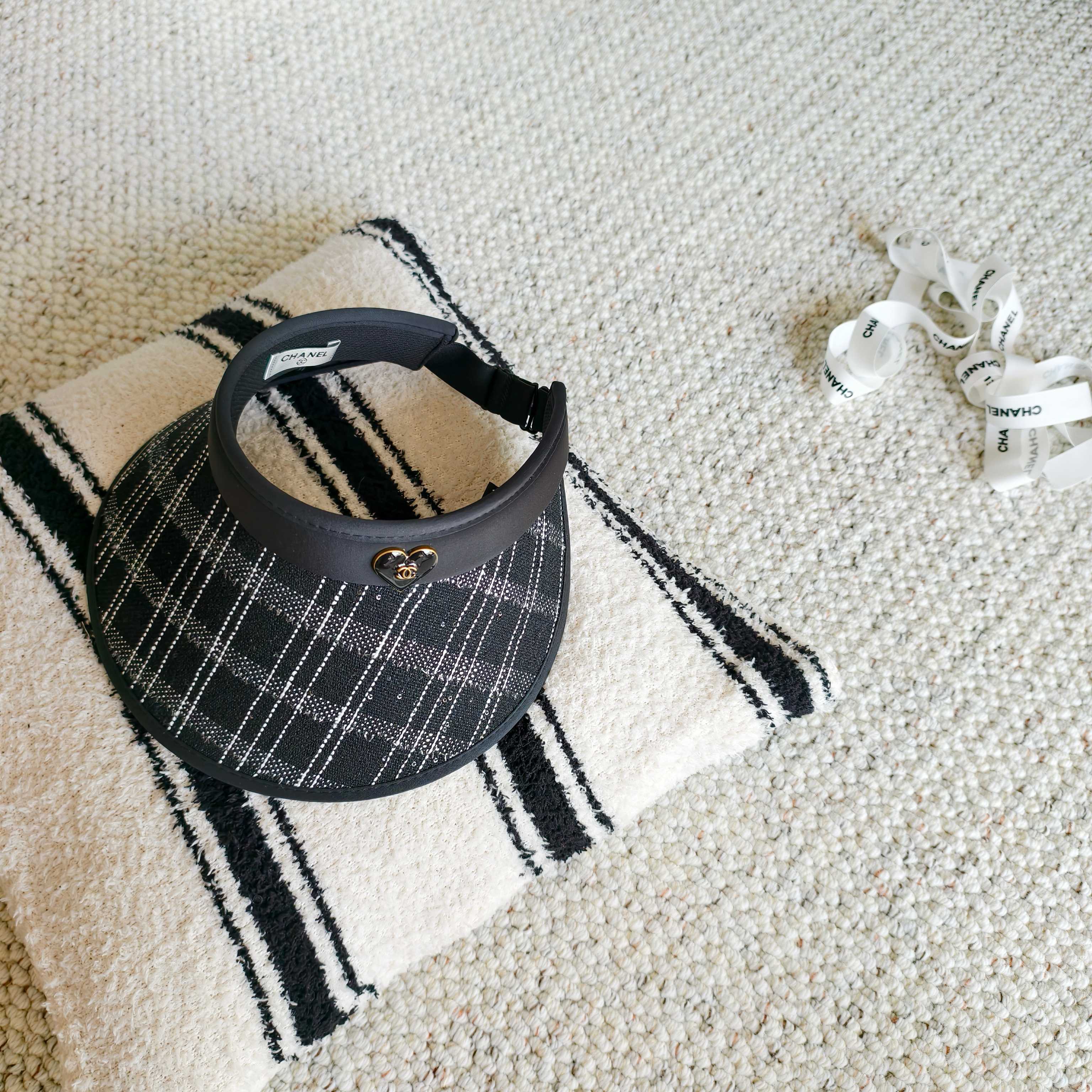 💛配防尘袋 【Chanel香奈儿】2026新款独家款小香遮阳帽空顶帽，🔆遮阳百搭～休闲出街神器