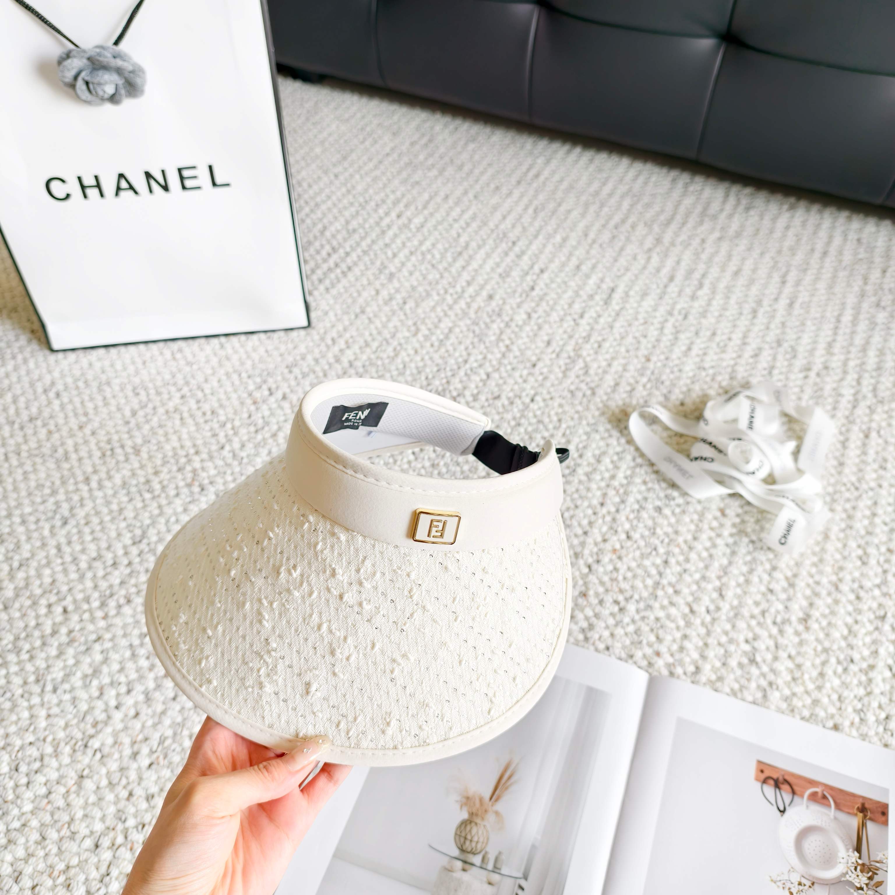 💛配防尘袋 【FENDI芬迪】2026新款独家款小香遮阳帽空顶帽，🔆遮阳百搭～休闲出街神器