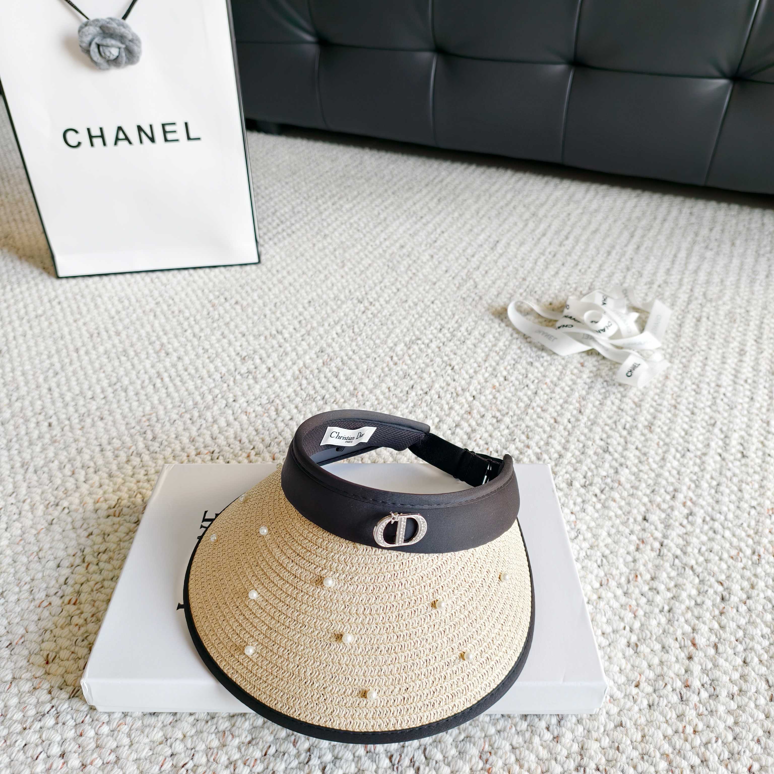 💛配防尘袋 【DIOR迪奥】2026新款独家款珍珠款遮阳帽空顶帽，🔆遮阳百搭～休闲出街神器