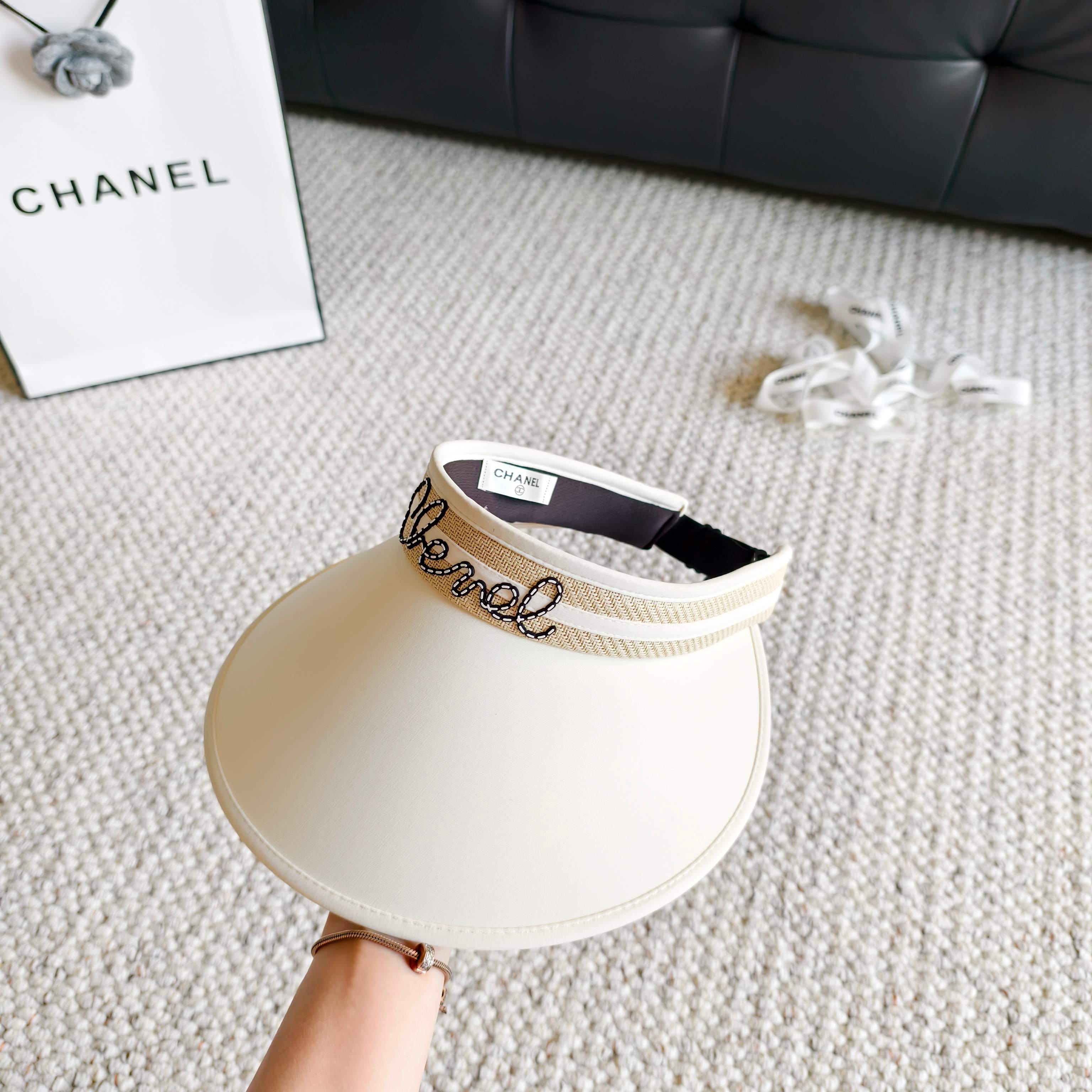 💛配防尘袋 【Chanel香奈儿】2026新款独家款小香遮阳帽空顶帽，🔆遮阳百搭～休闲出街神器