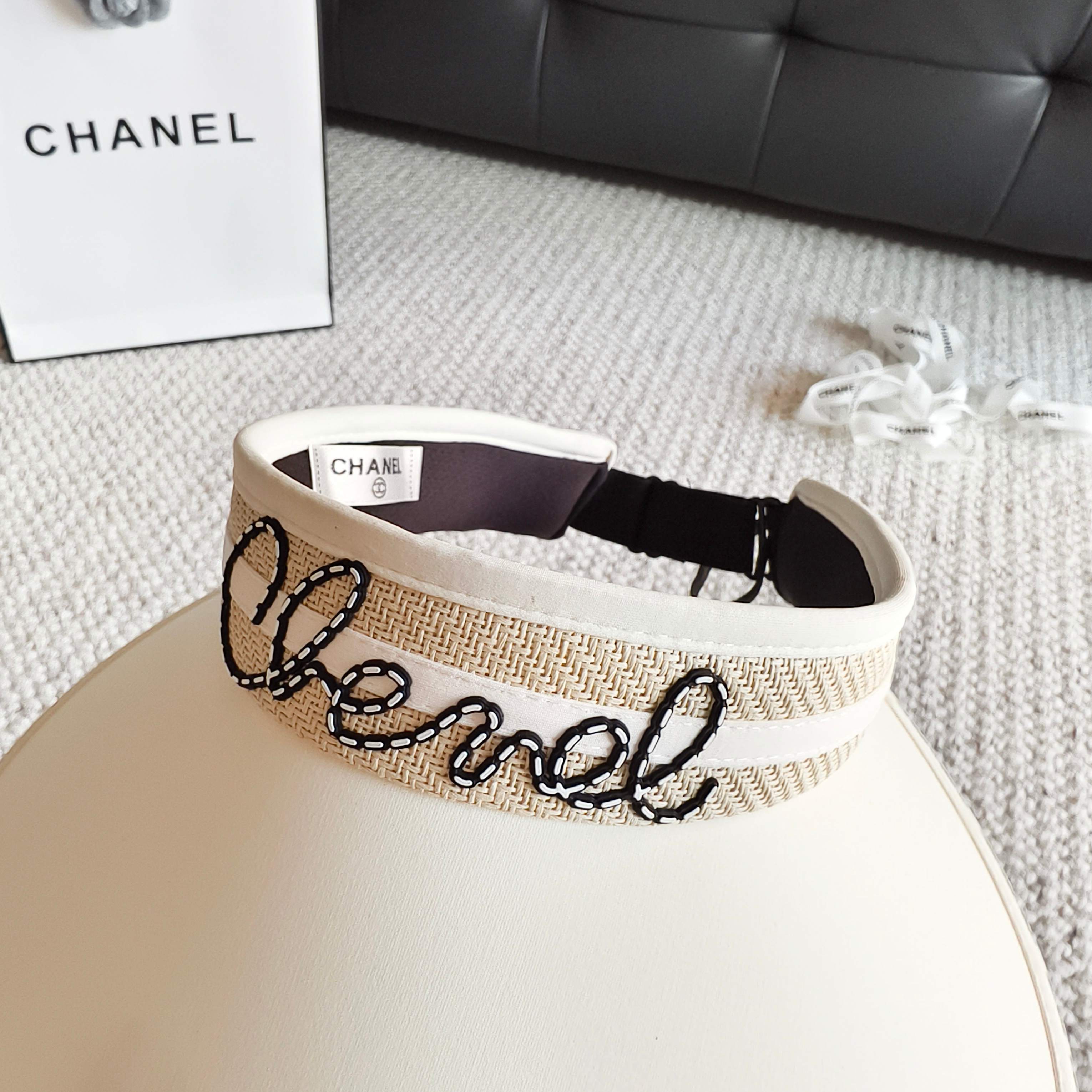 💛配防尘袋 【Chanel香奈儿】2026新款独家款小香遮阳帽空顶帽，🔆遮阳百搭～休闲出街神器