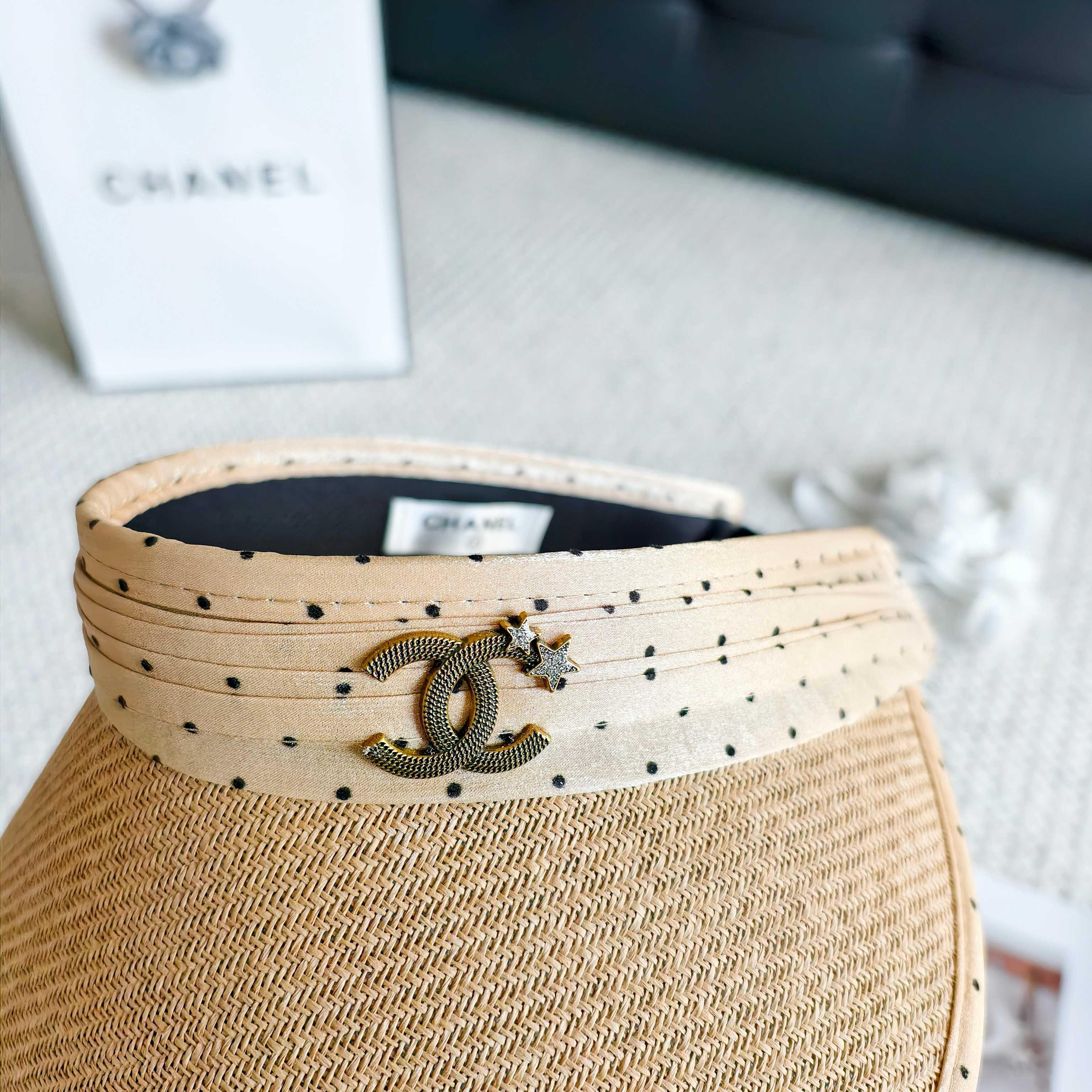 💛配防尘袋 【Chanel香奈儿】2026新款独家款小香拼接款遮阳帽空顶帽，🔆遮阳百搭～休闲出街神器