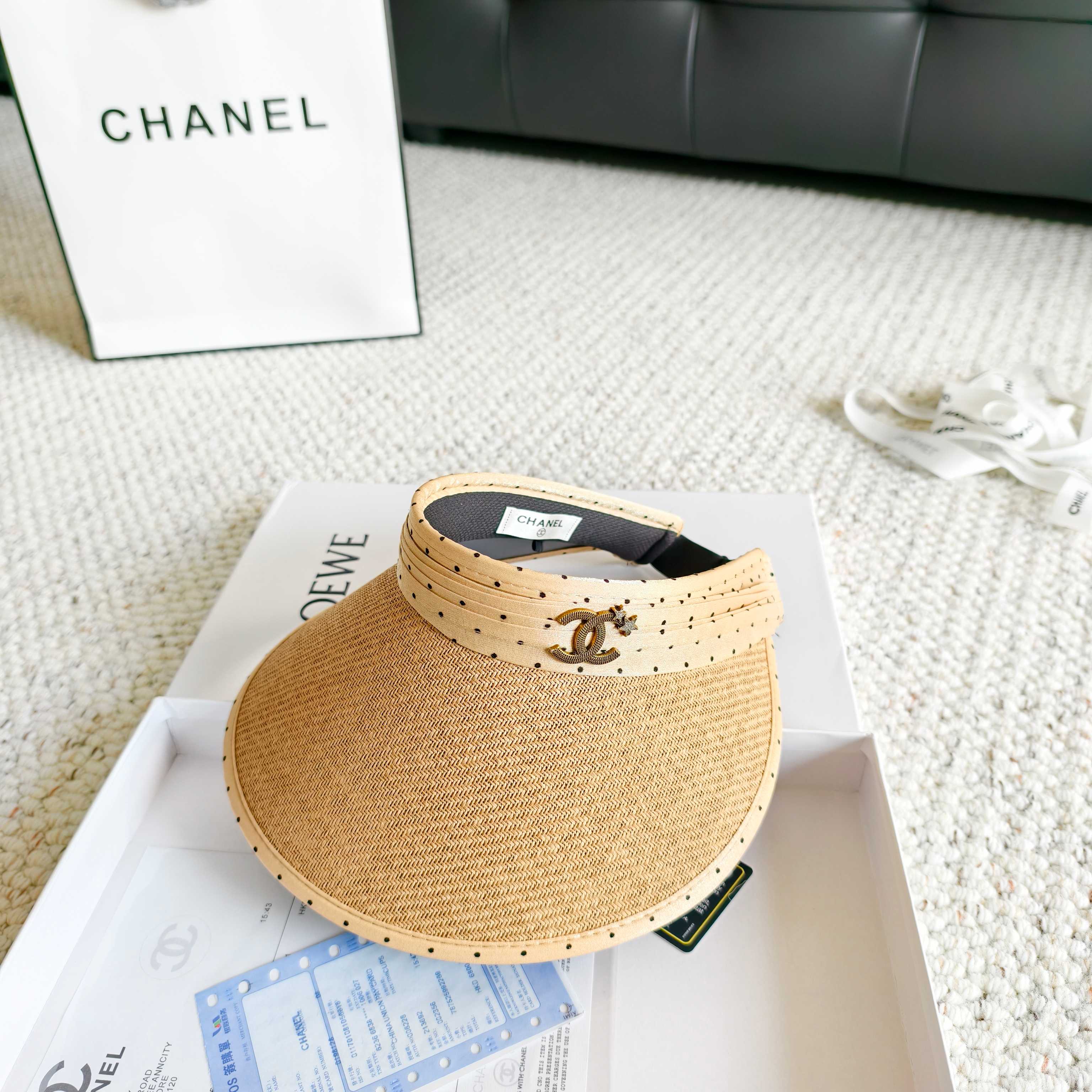 💛配防尘袋 【Chanel香奈儿】2026新款独家款小香拼接款遮阳帽空顶帽，🔆遮阳百搭～休闲出街神器