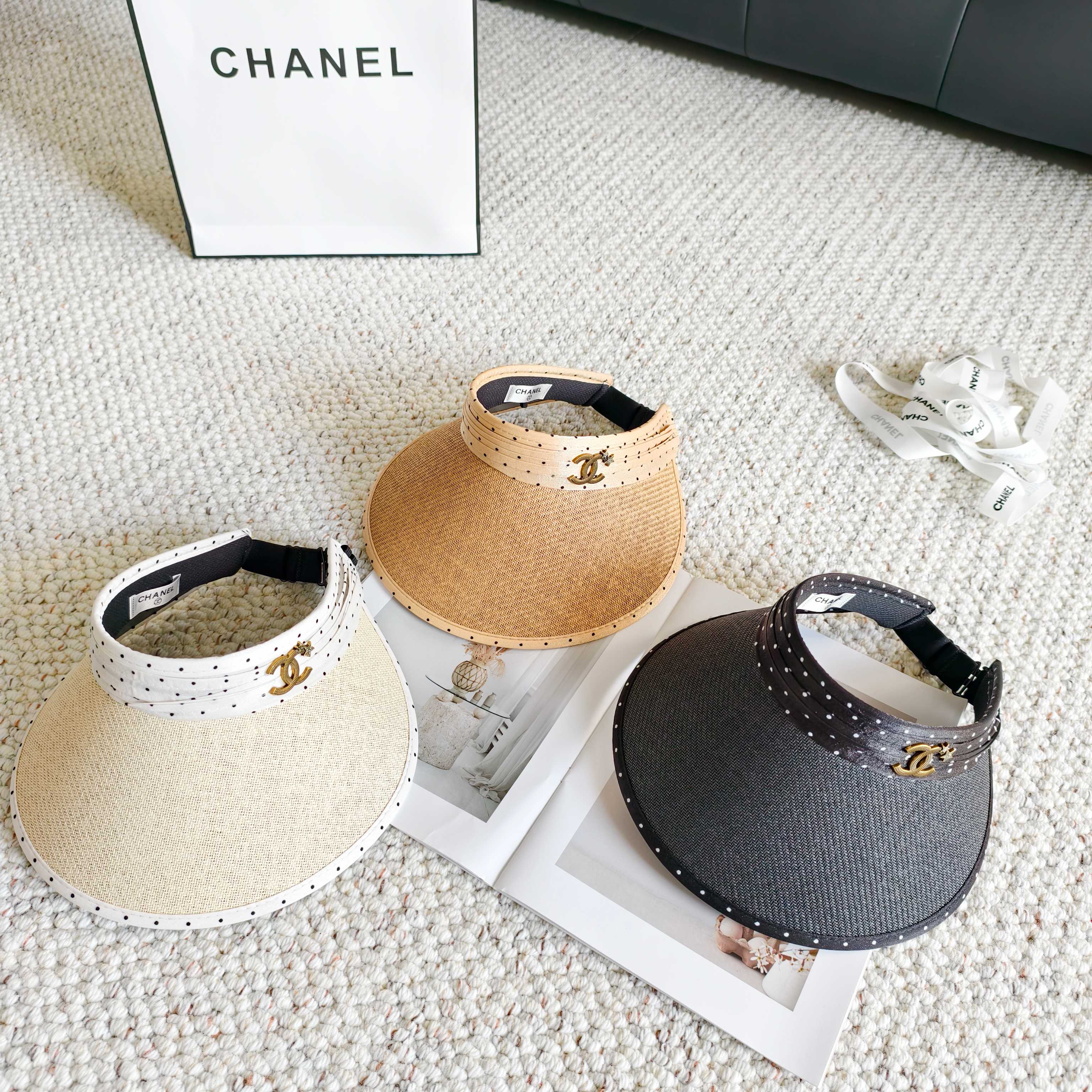 💛配防尘袋 【Chanel香奈儿】2026新款独家款小香拼接款遮阳帽空顶帽，🔆遮阳百搭～休闲出街神器