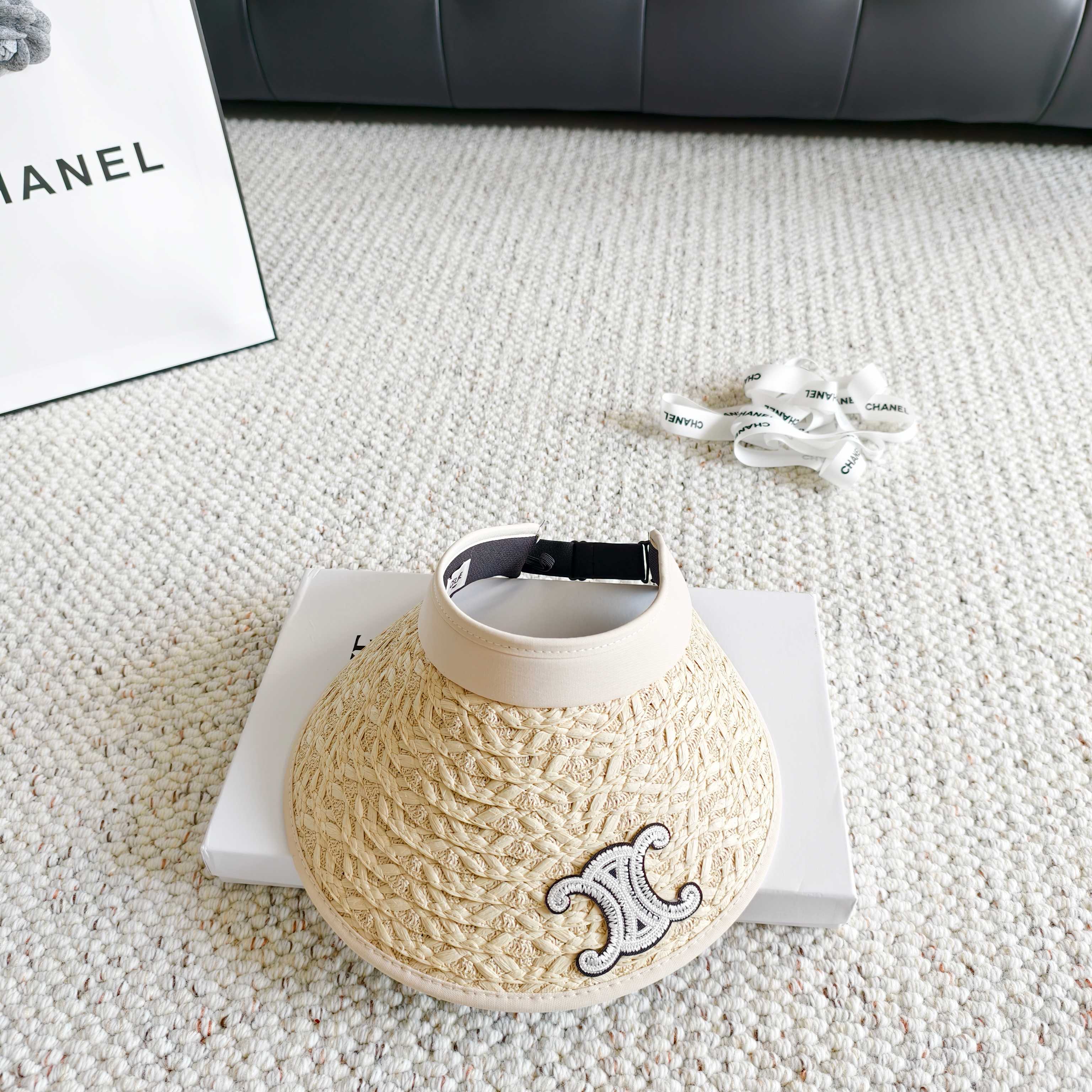 💛配防尘袋 【CELINE赛琳】2026新款独家款密织遮阳帽空顶帽，🔆遮阳百搭～休闲出街神器