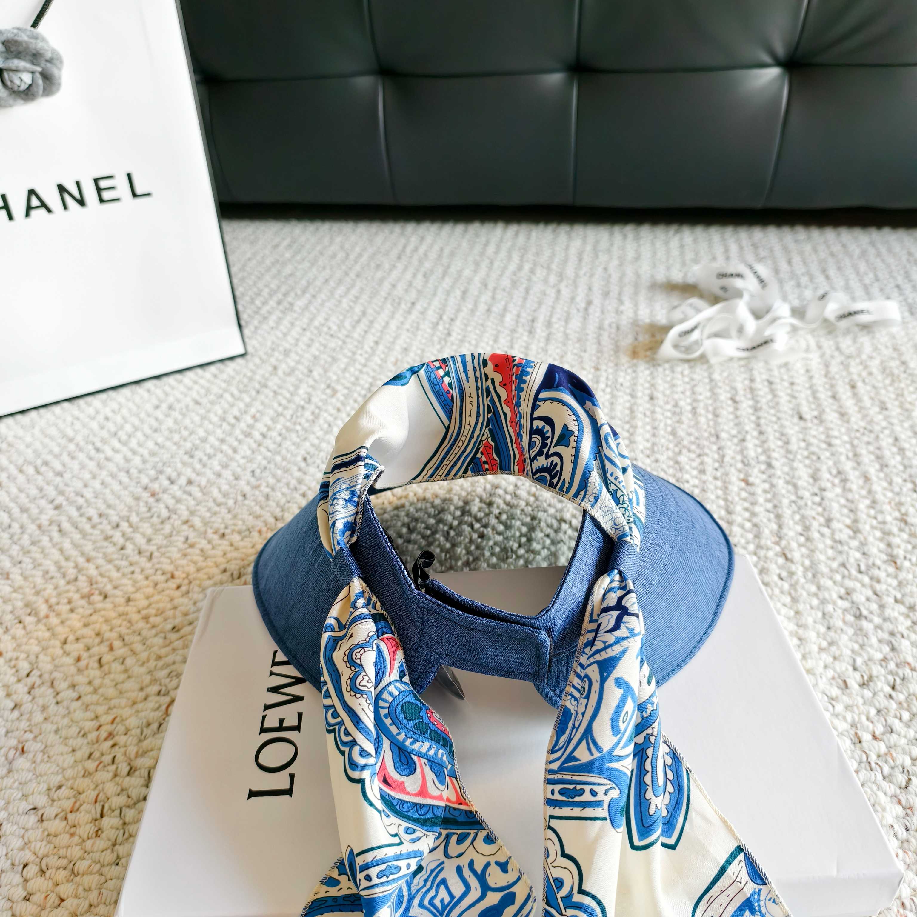 💛配防尘袋 【YSL圣罗兰】2026新款独家款民族风遮阳帽空顶帽，🔆遮阳百搭～休闲出街神器