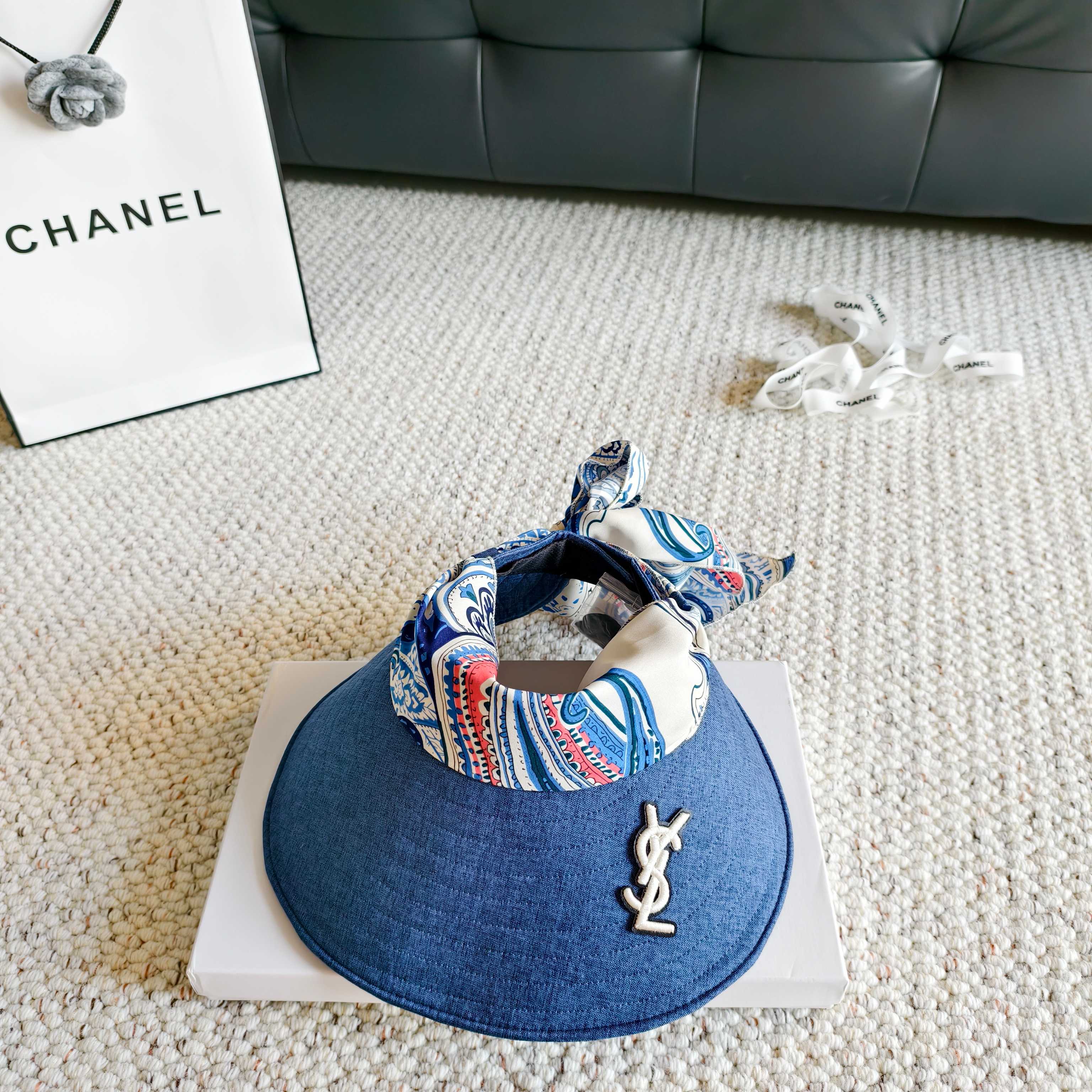 💛配防尘袋 【YSL圣罗兰】2026新款独家款民族风遮阳帽空顶帽，🔆遮阳百搭～休闲出街神器