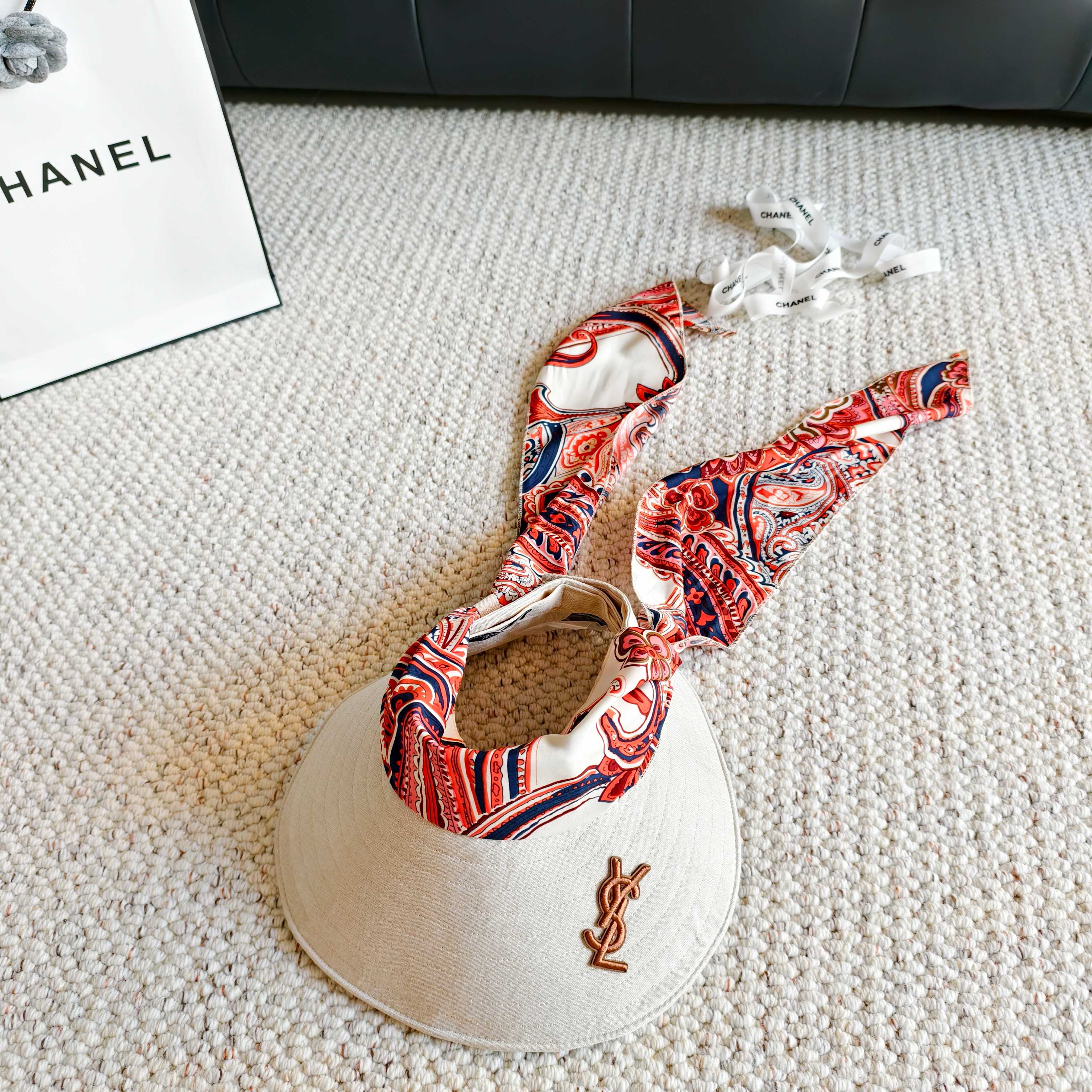 💛配防尘袋 【YSL圣罗兰】2026新款独家款民族风遮阳帽空顶帽，🔆遮阳百搭～休闲出街神器