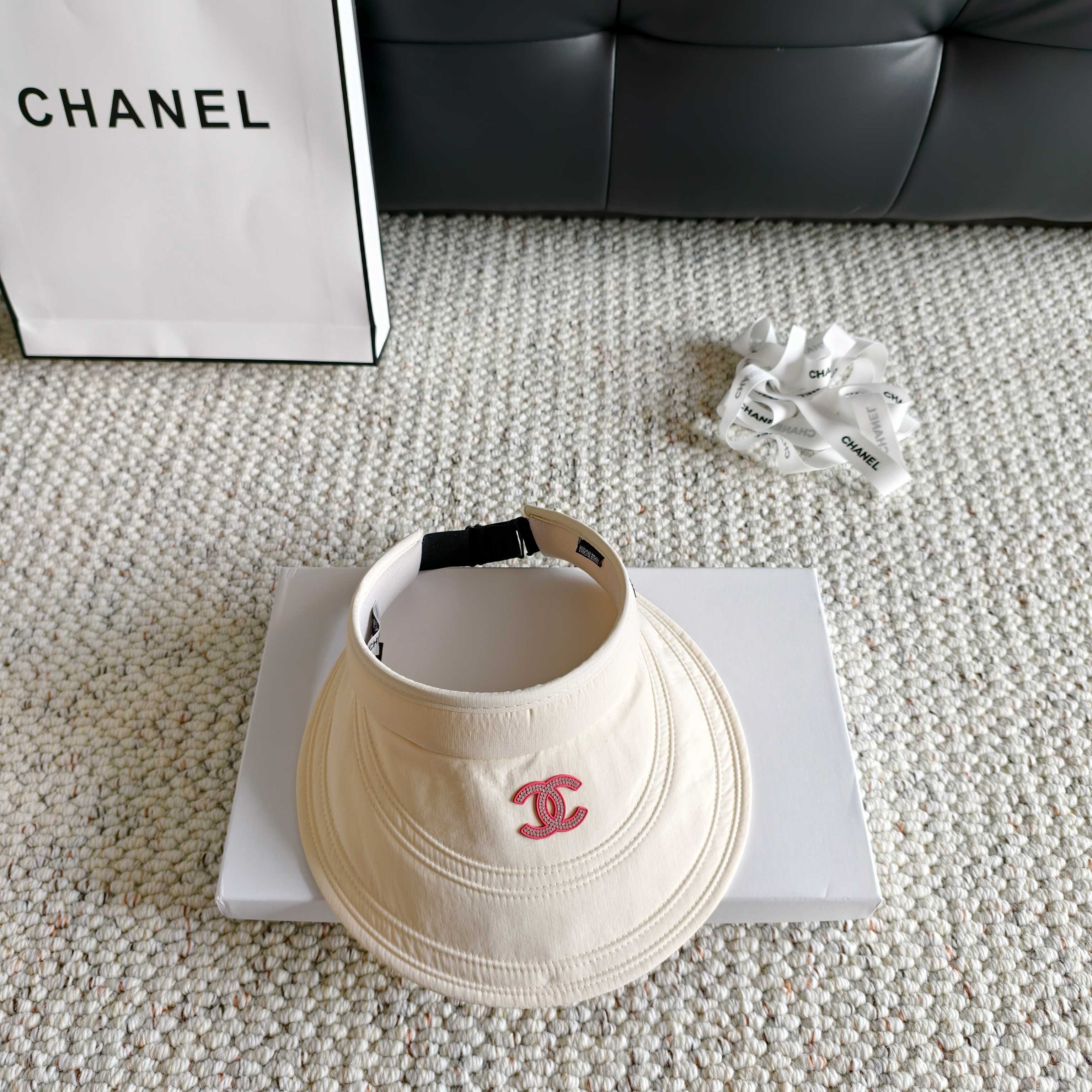 💛配防尘袋 【Chanel香奈儿】2026新款独家款小香遮阳帽空顶帽，🔆遮阳百搭～休闲出街神器