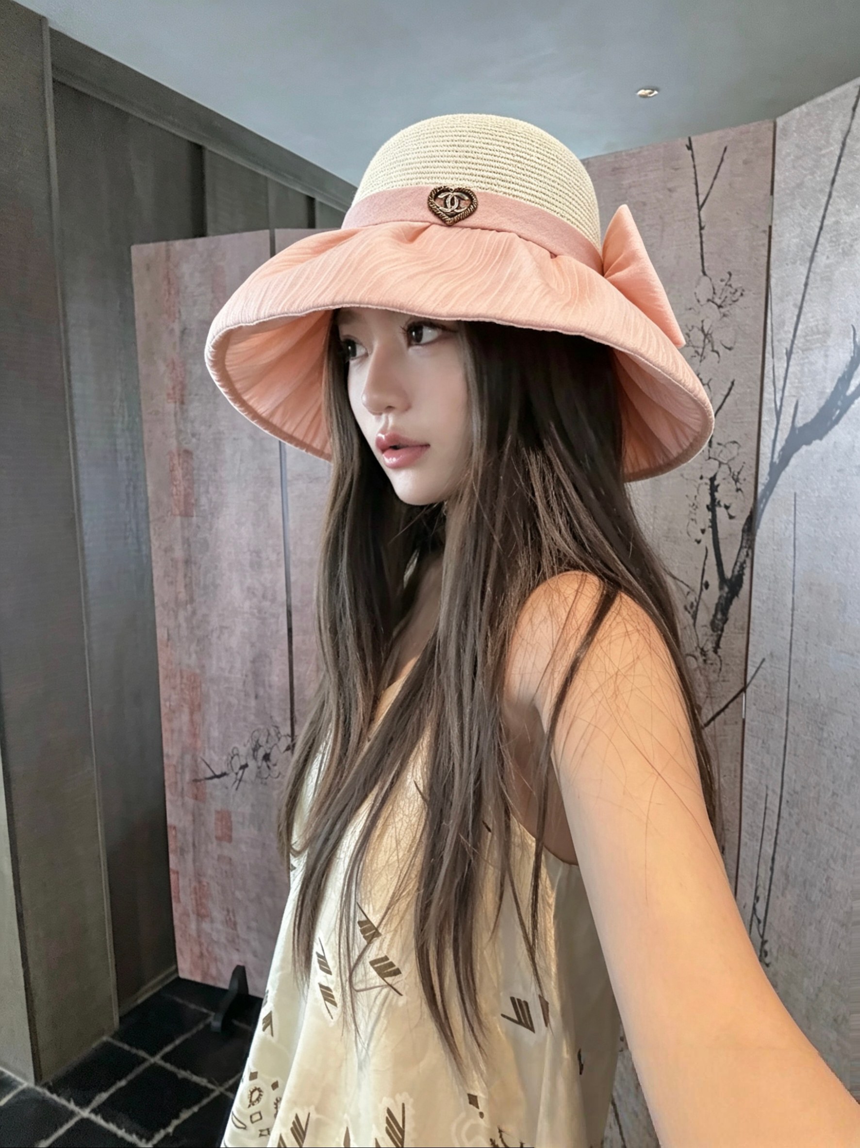 💛配防尘袋【CHANEL香奈儿】2026新款拼接大沿遮阳编织渔夫帽独特设计～度假首选