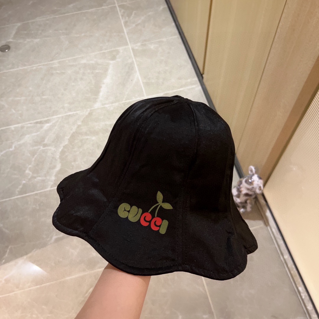 💛配防尘袋【GUCCI古驰】2026新款波浪帽沿防水滑面材质渔夫帽，大牌款超好搭配，赶紧入手！