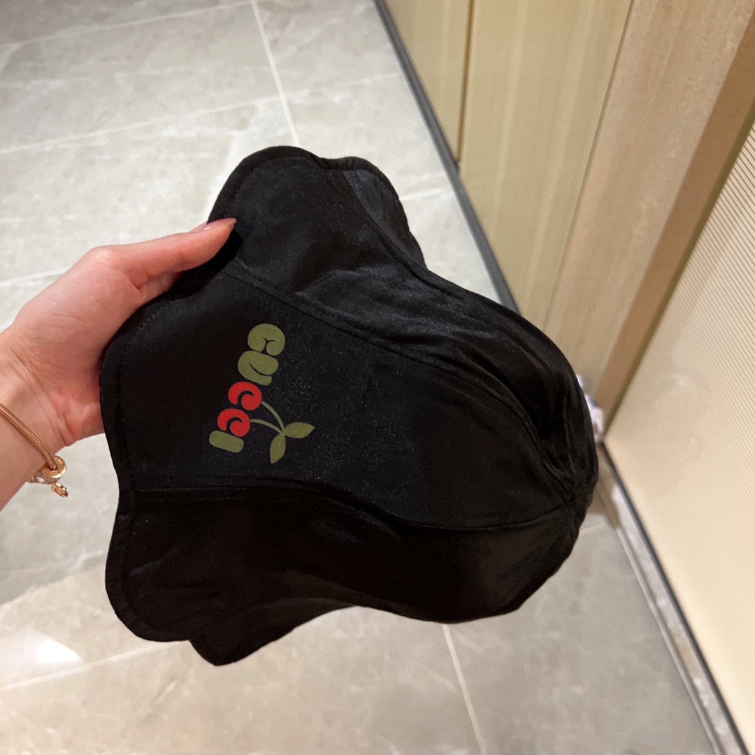 💛配防尘袋【GUCCI古驰】2026新款波浪帽沿防水滑面材质渔夫帽，大牌款超好搭配，赶紧入手！