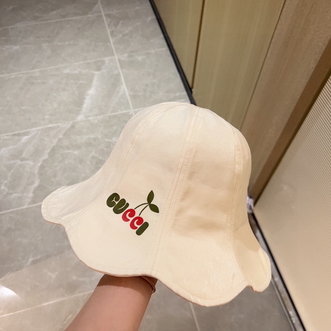 💛配防尘袋【GUCCI古驰】2026新款波浪帽沿防水滑面材质渔夫帽，大牌款超好搭配，赶紧入手！