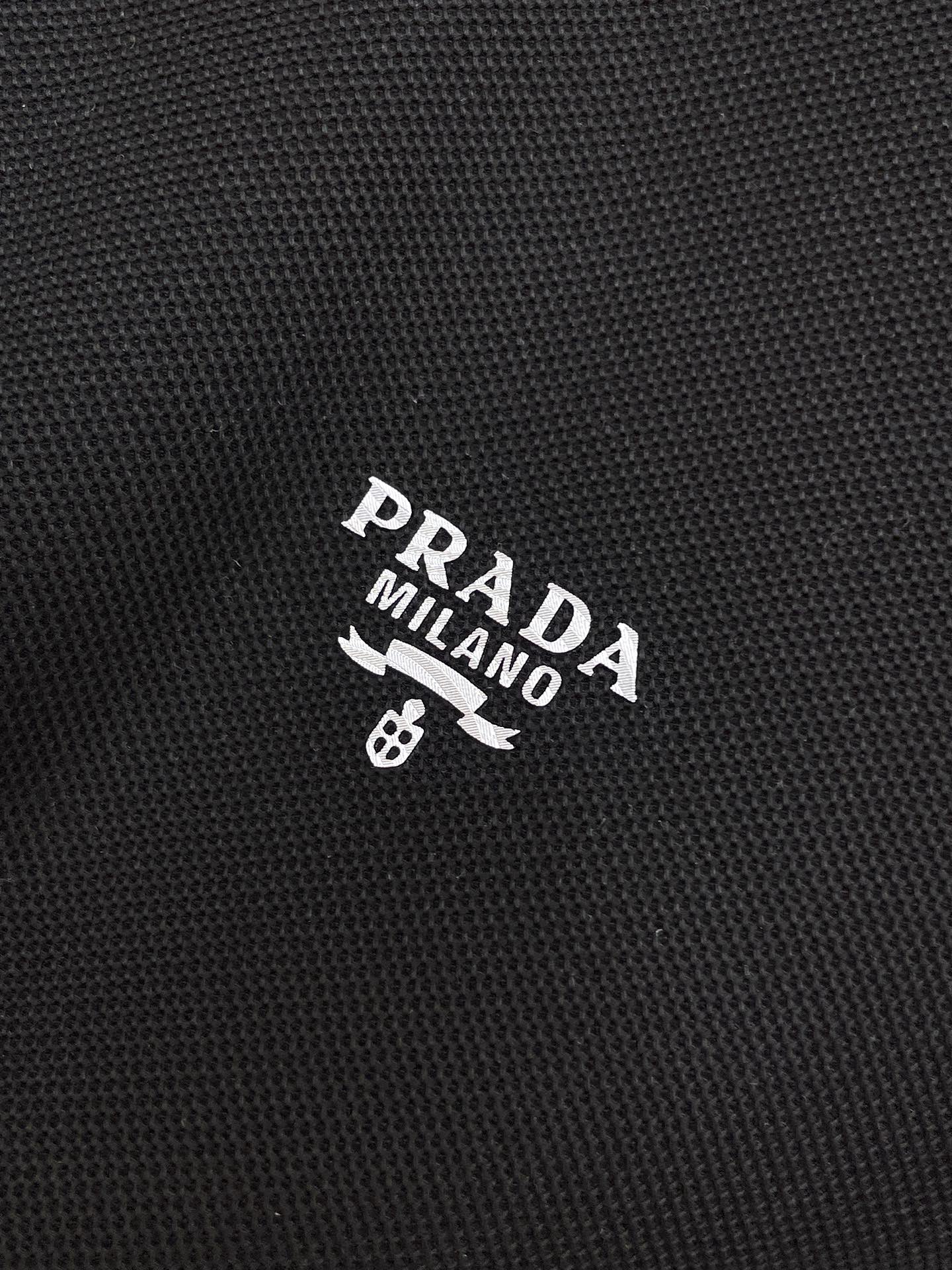 新品上市普拉达2024ss夏季新款字母logo男士翻领Polo衫！经典商务男款高端男装的天花板级别的商务