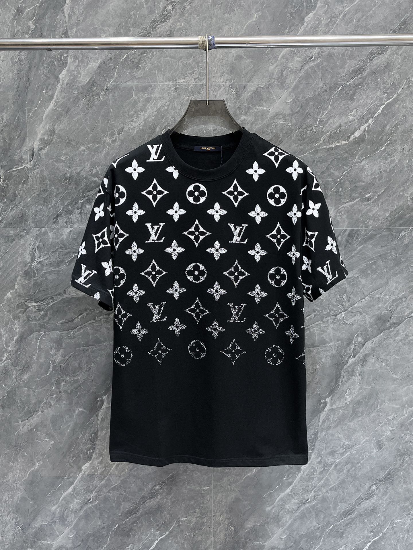 Louis Vuitton Designer
 Clothing T-Shirt Black White Printing Cotton Short Sleeve