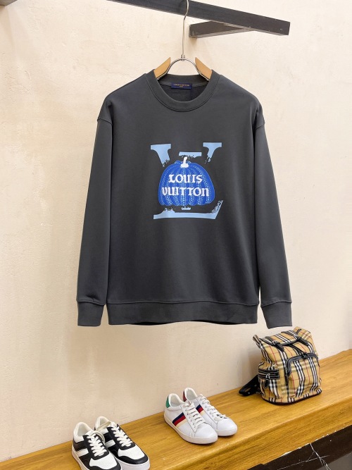Louis Vuitton 2025 Fall/Winter Gray Cotton Crewneck Sweatshirt with LV Logo 1 Louis Vuitton 2025 Fall/Winter Gray Cotton Crewneck Sweatshirt with LV Logo