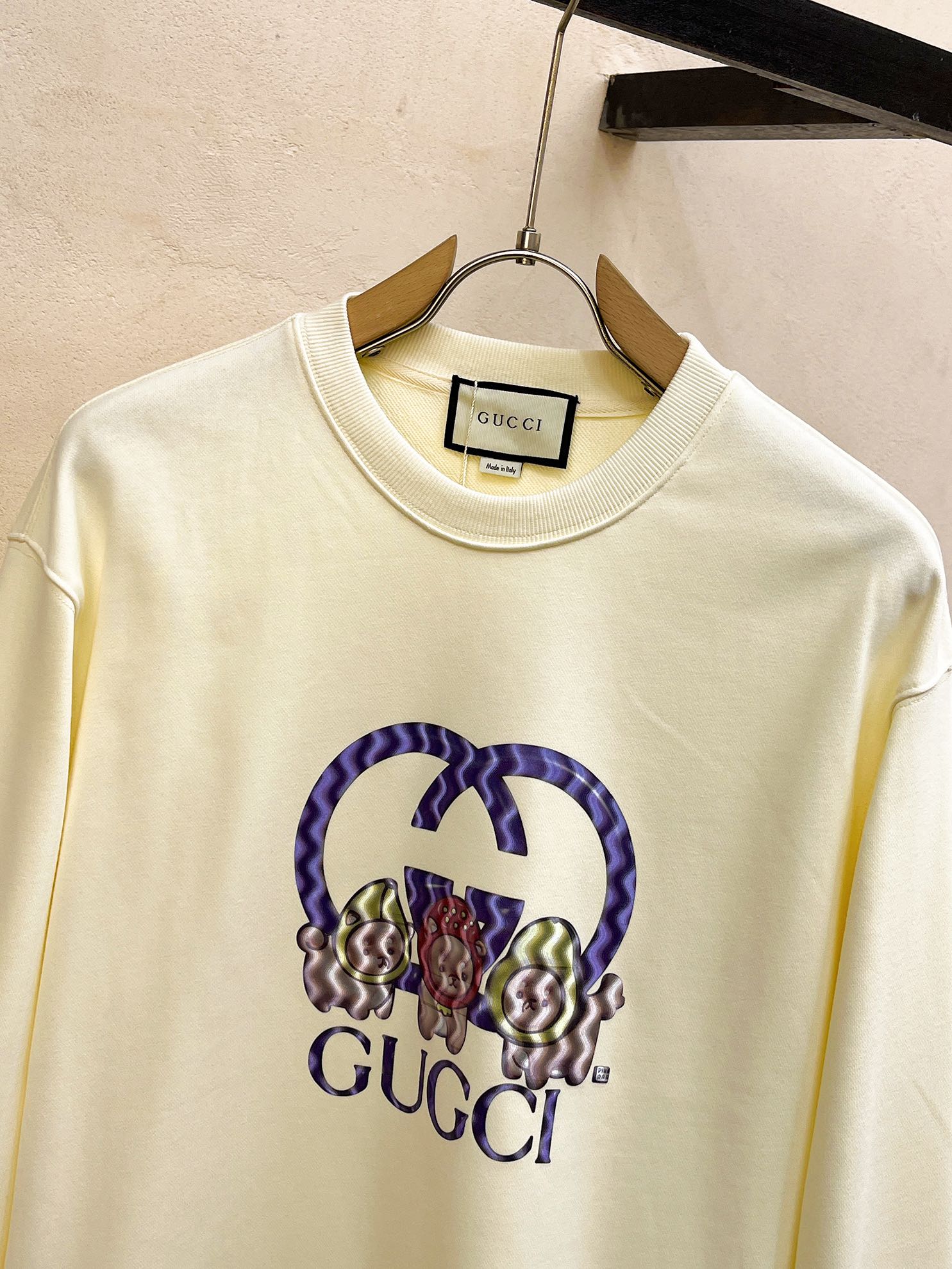 Gucci 2025 Fall/Winter Collection Cotton Sweatshirt with Velvet Logo 3 i1728968812 6006 8