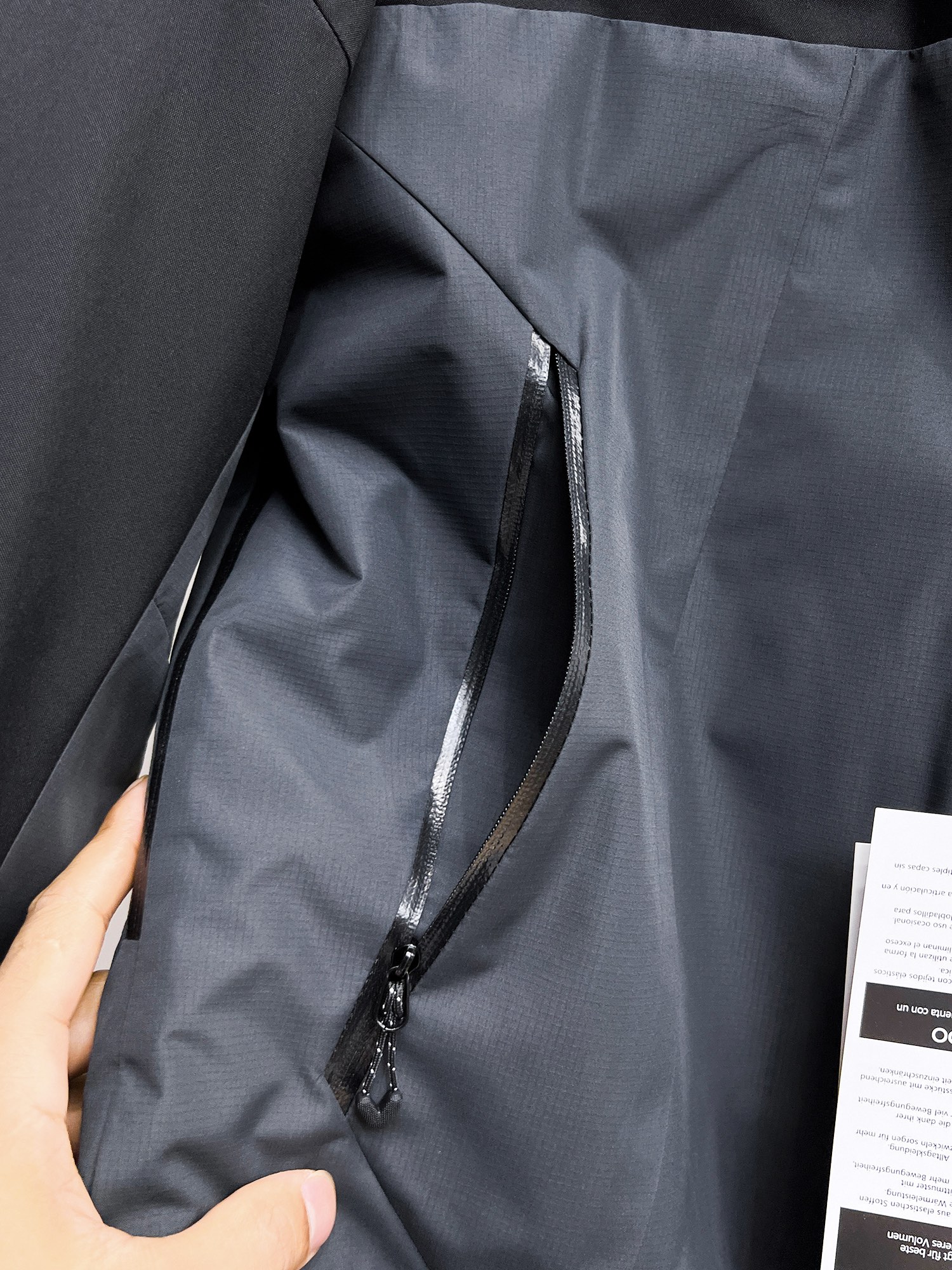 新款来袭 最高版本【始祖鸟】 三合一功能性户外性能 防风，防雨，90绒，ARCTERYX 始祖鸟硬壳顶级