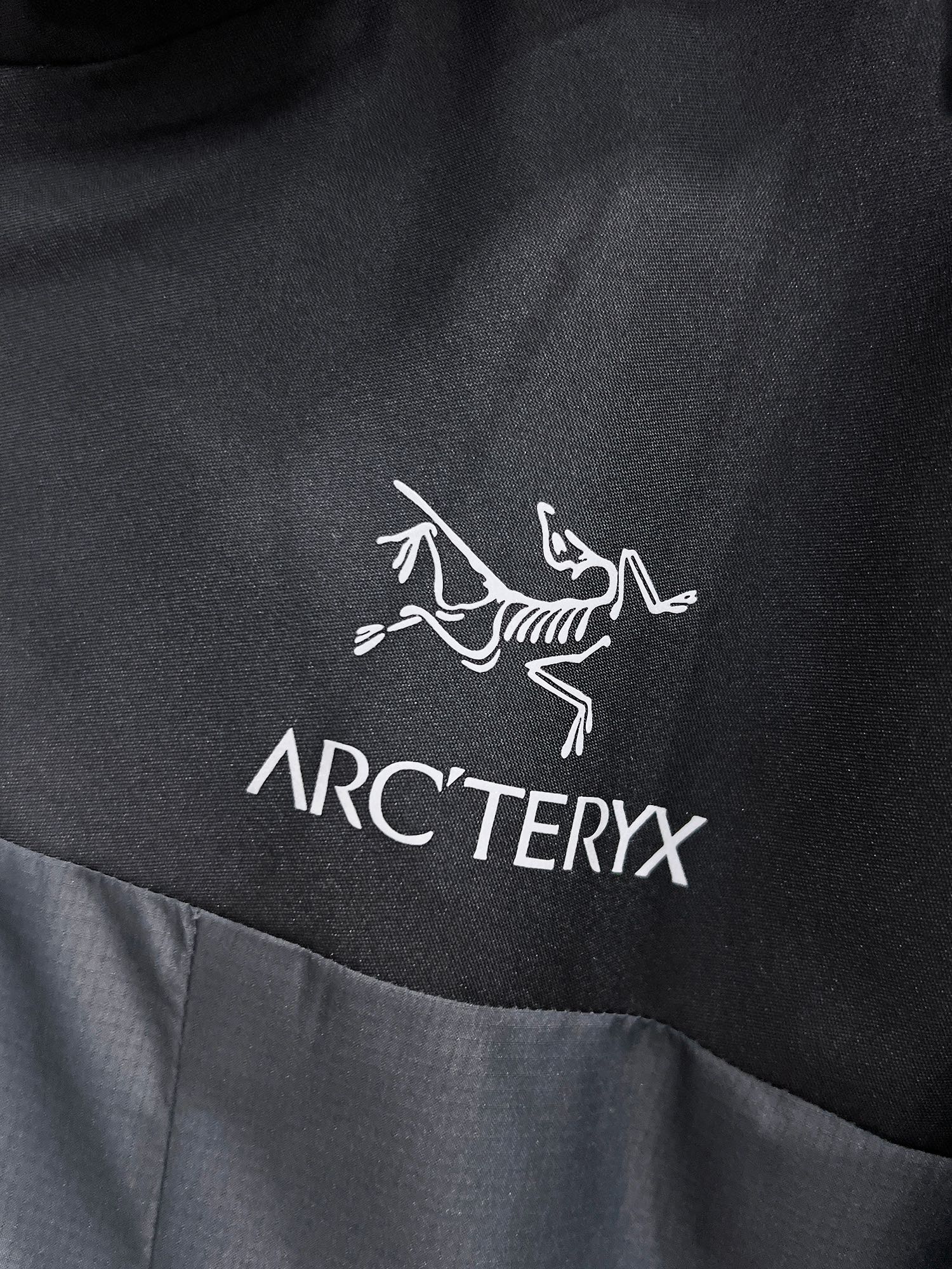 新款来袭 最高版本【始祖鸟】 三合一功能性户外性能 防风，防雨，90绒，ARCTERYX 始祖鸟硬壳顶级