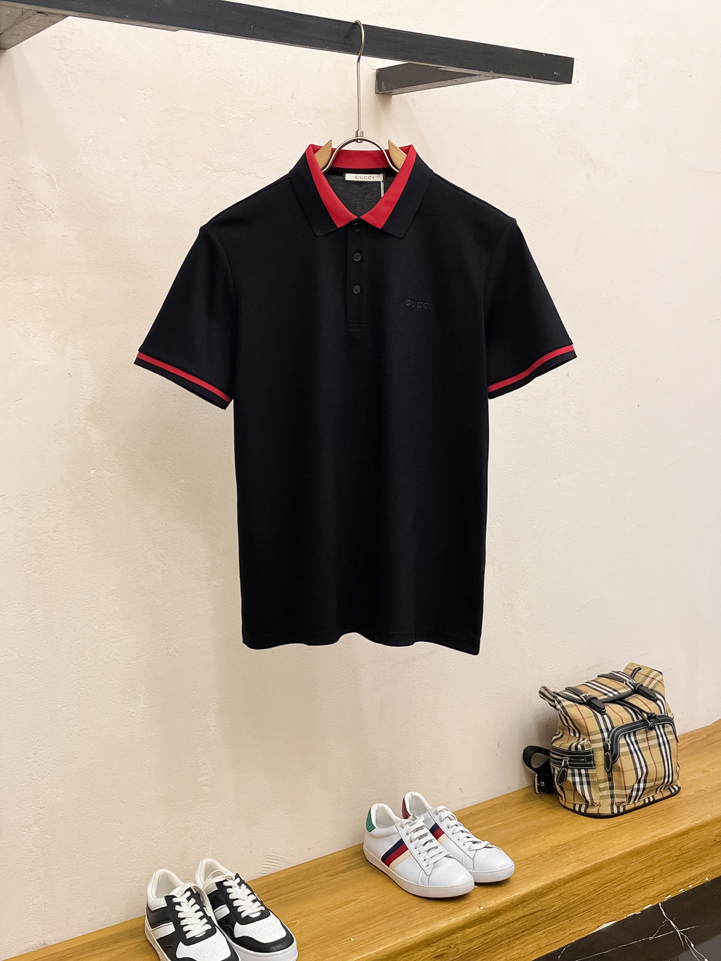 NO:121159,Gucci Xinjiang long velvet cotton fabric soft, comfortable and breathable 2025 summer limited short-sleeved Polo series -,,gucci,T-shirt,alexander wang19860909古驰 新疆长绒棉 面料柔软舒适透气 2025 夏季 限量款短袖Polo系列 -,,gucci,T-shirt,alexander wang,Men's clothing