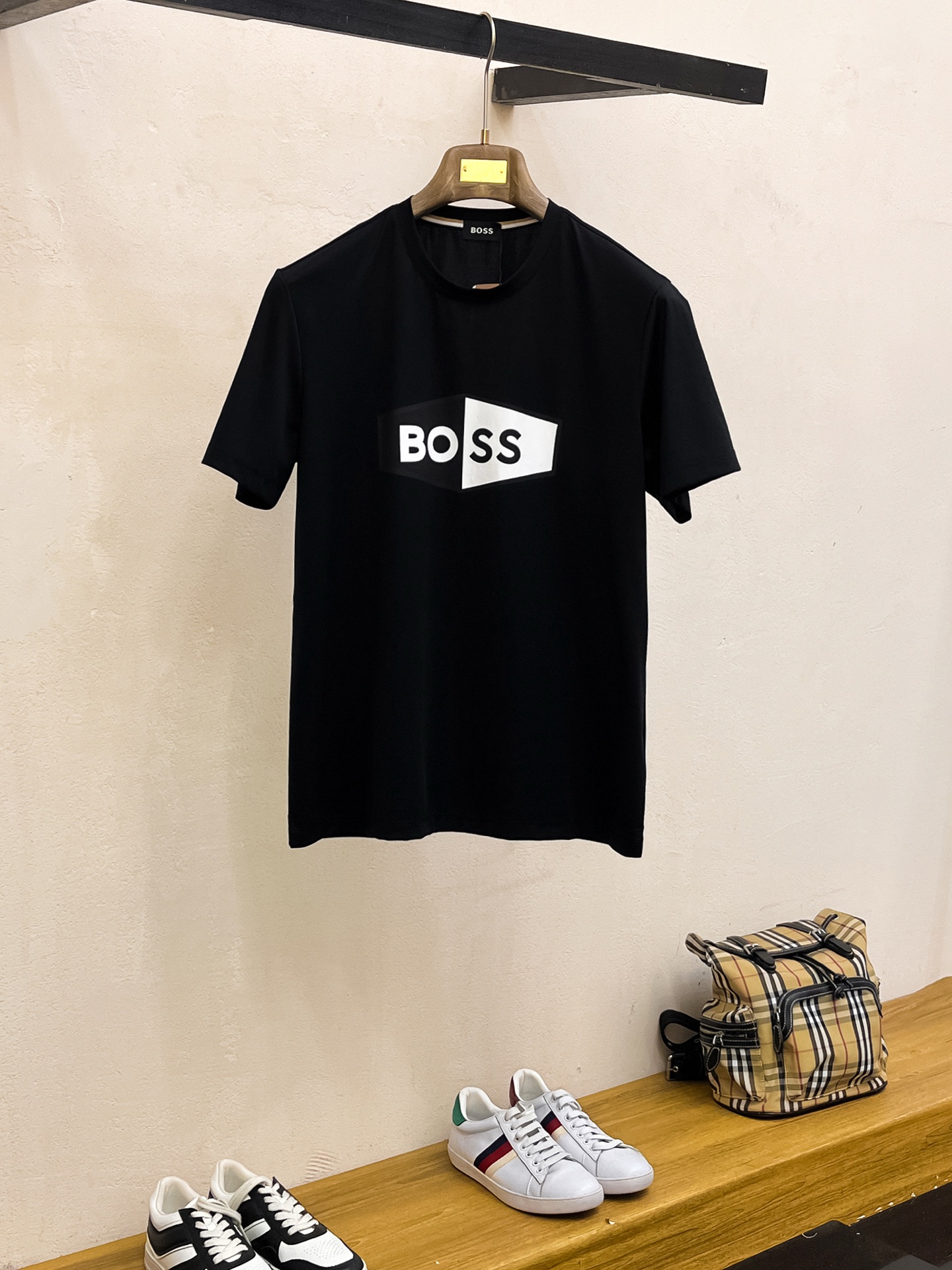NO:160606,Boss High-end customization plain fabric soft, comfortable and breathable 2025 summer limited round neck short sleeve series -3xl,,T-shirt,alexander wang19860909boss 高级定制 平纹面料柔软舒适透气 2025 夏季 限量款圆领短袖系列 -3xl,,T-shirt,alexander wang,Men's clothing