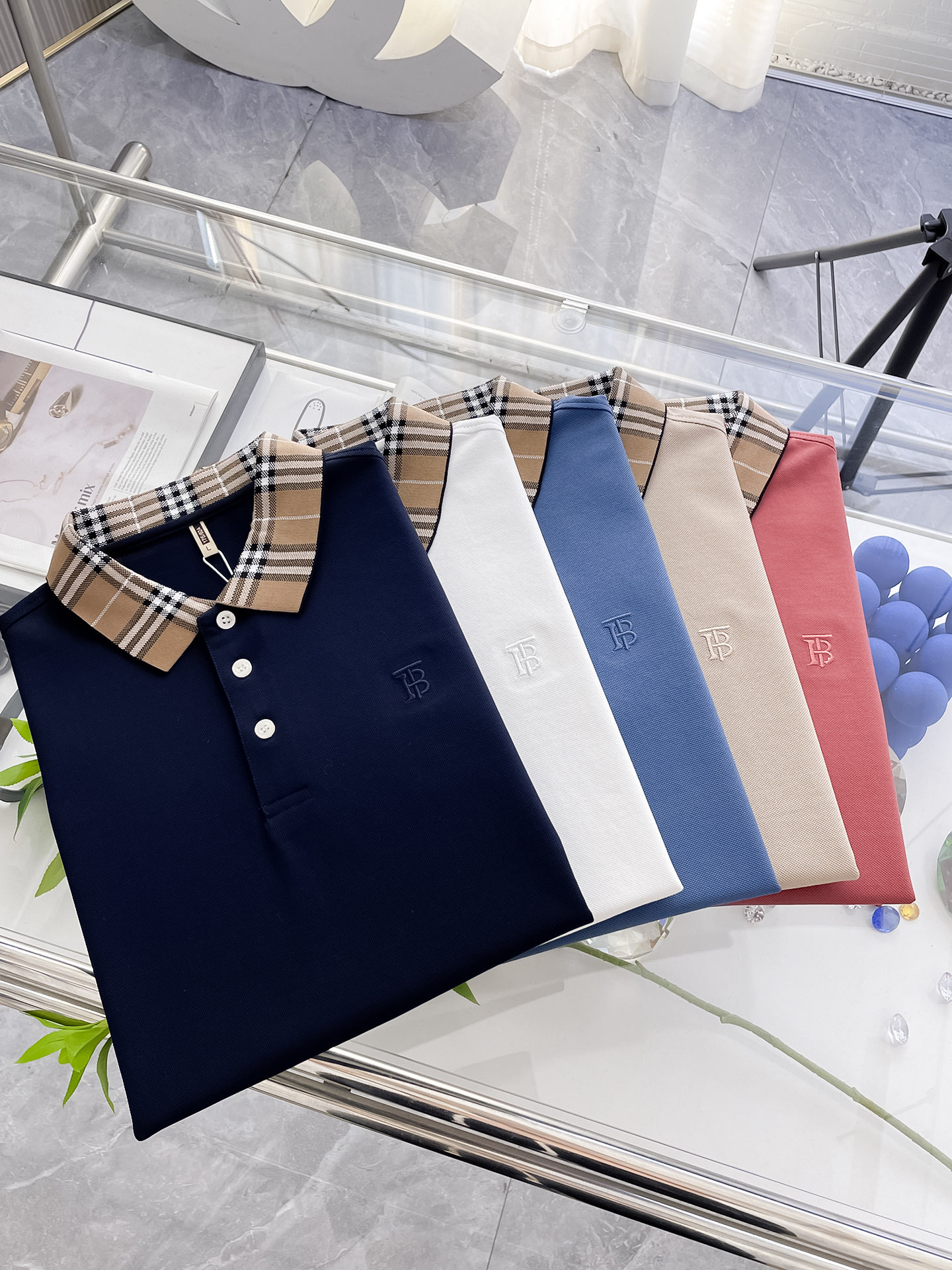 NO:133849,Burberry Xinjiang long velvet cotton fabric soft, comfortable and breathable 2025 summer limited short-sleeved Polo series -3xl, burberry, T-shirt, alexander wang19860909巴宝莉 新疆长绒棉 面料柔软舒适透气 2025 夏季 限量款短袖Polo系列 -3xl,,burberry,T-shirt,alexander wang,Men's clothing