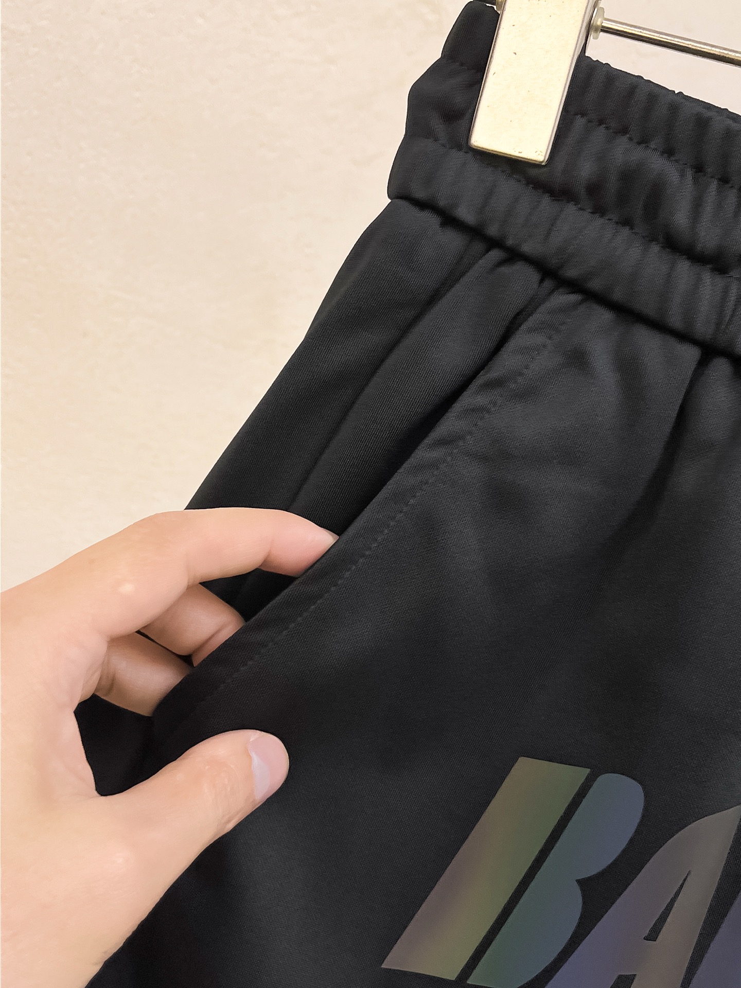 Balenciaga  男士休闲短裤服装,男 6