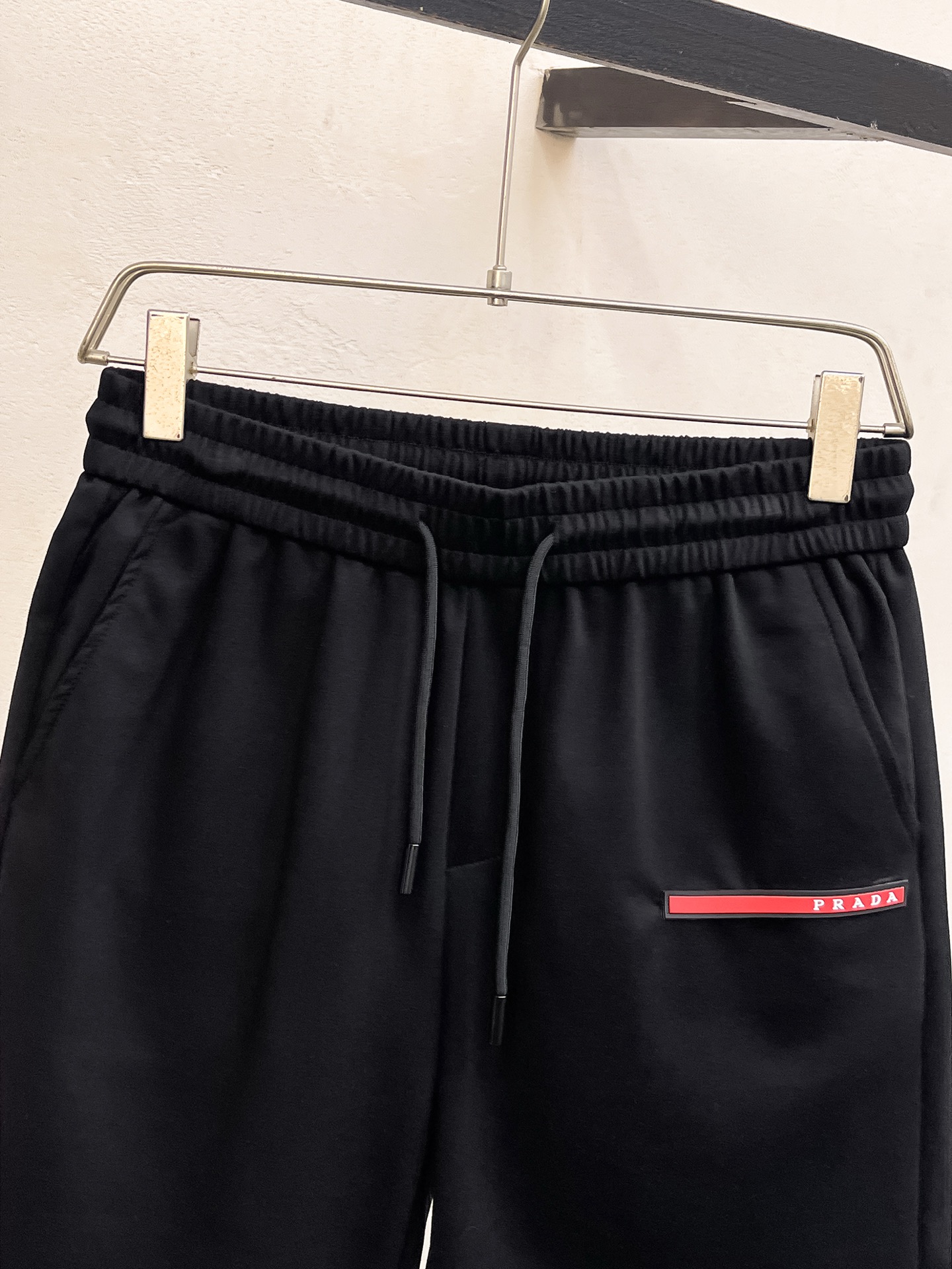 Prada  男士休闲短裤服装,男 2