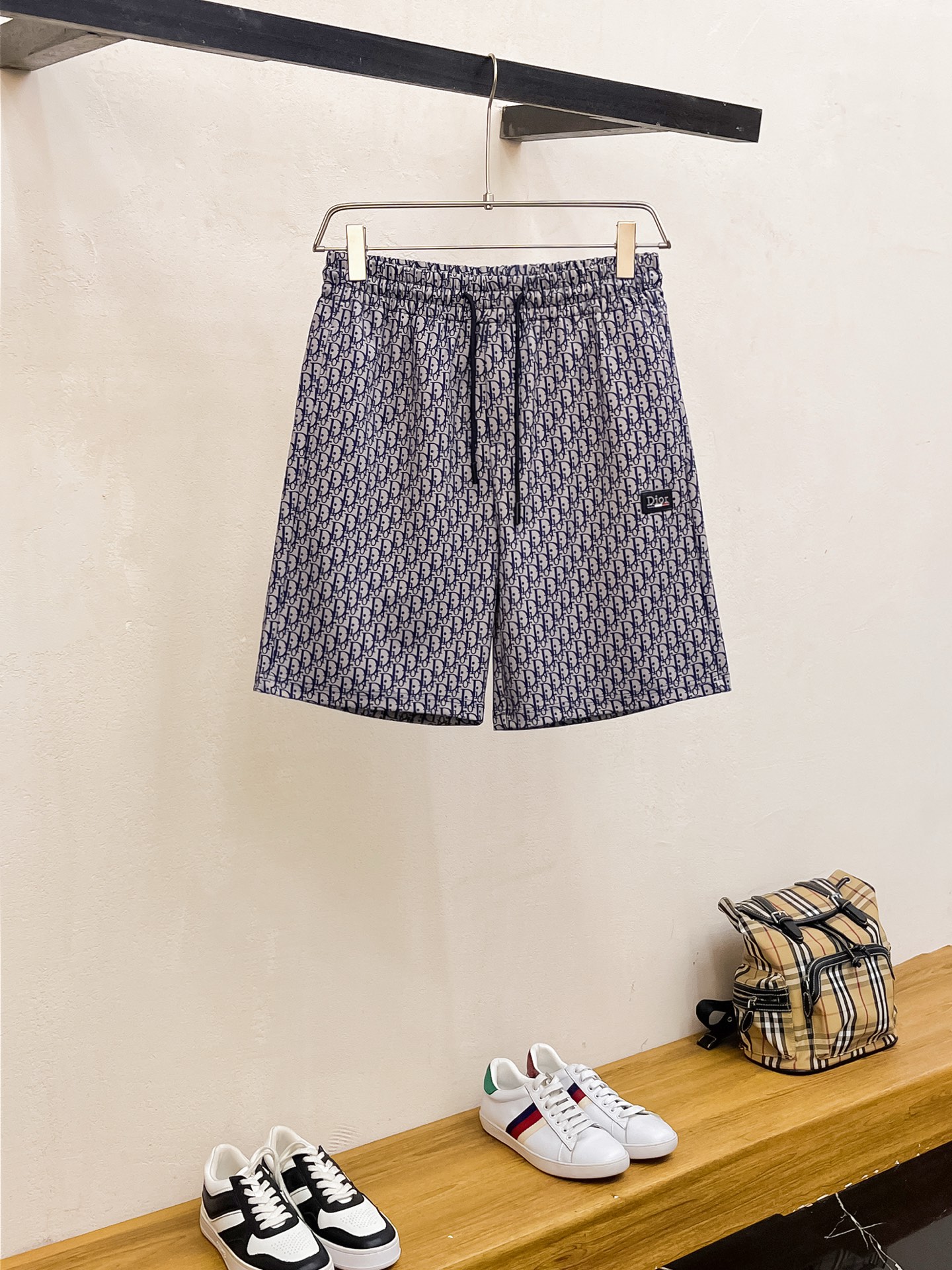 迪奥 2025春夏新款男士休闲短裤 高端货简洁时尚大方 定制...