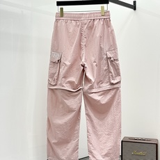 P始祖鸟春夏25ss休闲裤金典再次出现,原单订制高品质时尚休闲裤。超级百搭款。独家定制面料,挺阔有型,贴 P始祖鸟春夏25ss休闲裤金典再次出现,原单订制高品质时尚休闲裤。超级百搭款。独家定制面料,挺阔有型,贴