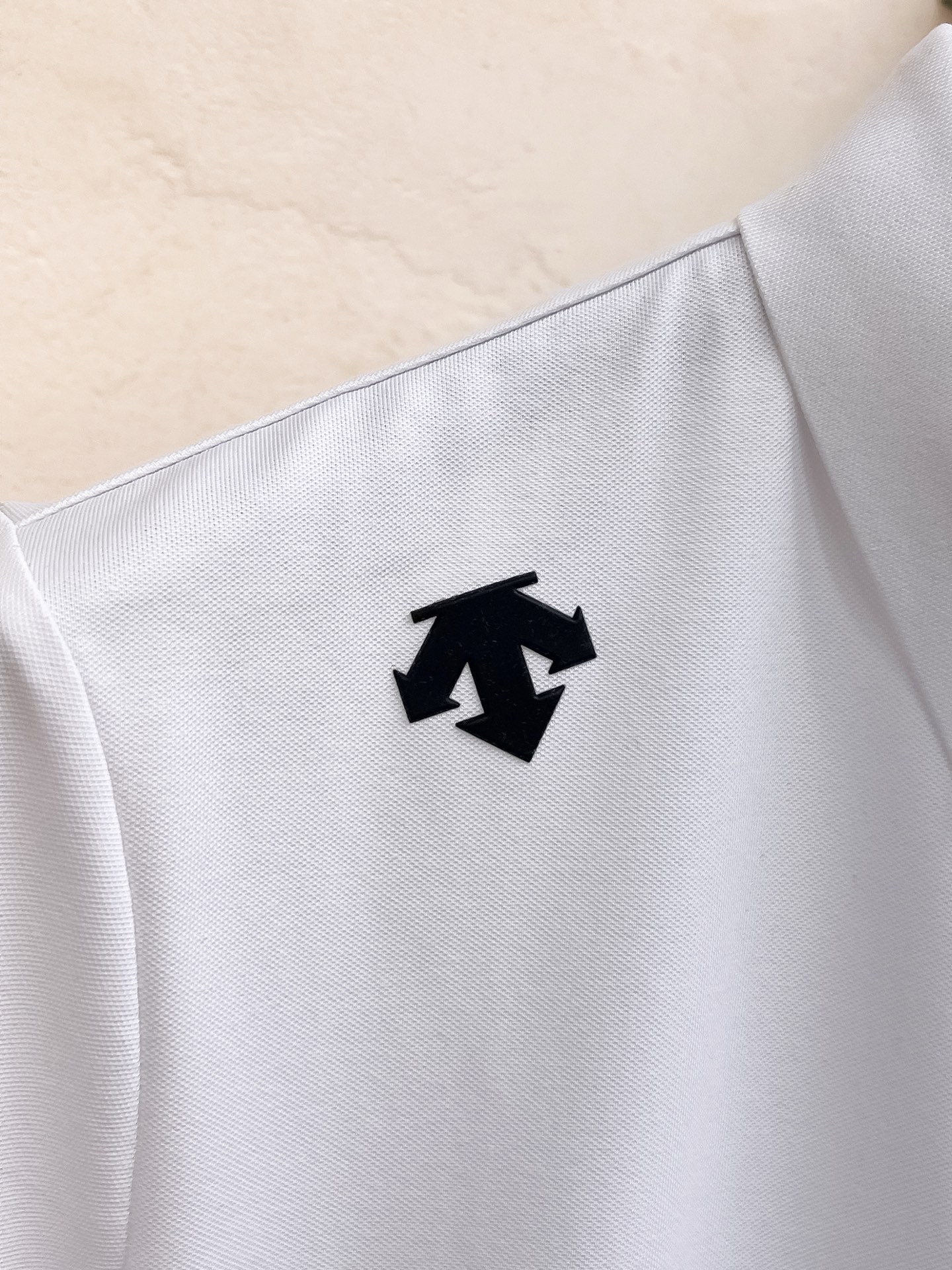 P迪桑特25SS新款春夏短袖翻领T恤Polo，最高版本客供定制高端朱地面料简单时尚款，拼色螺纹超级好看！